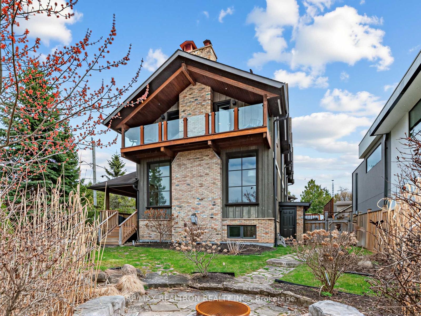 Photo 32 of 49 Gray Lane, Barrie, South Shore — HOMEH