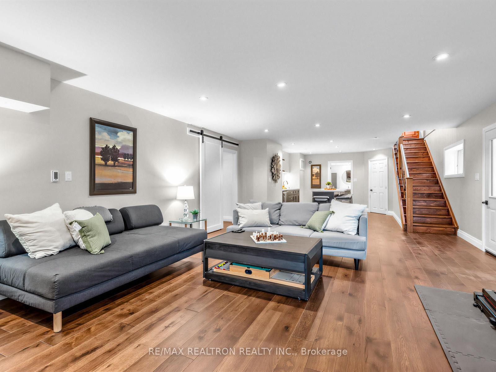 Photo 40 of 49 Gray Lane, Barrie, South Shore — HOMEH