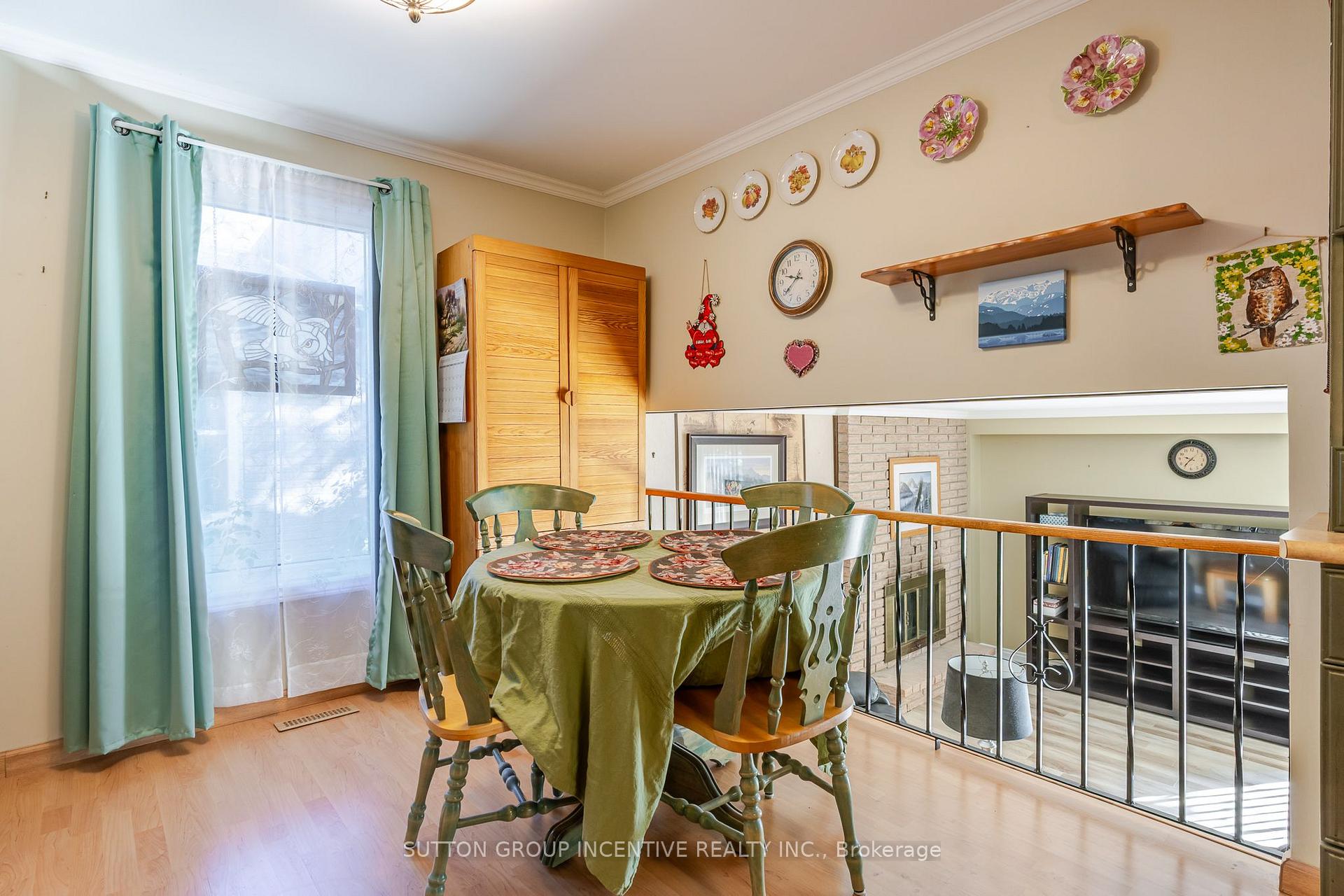 Photo 15 of 39 Carol Road, Barrie, Allandale Heights — HOMEH