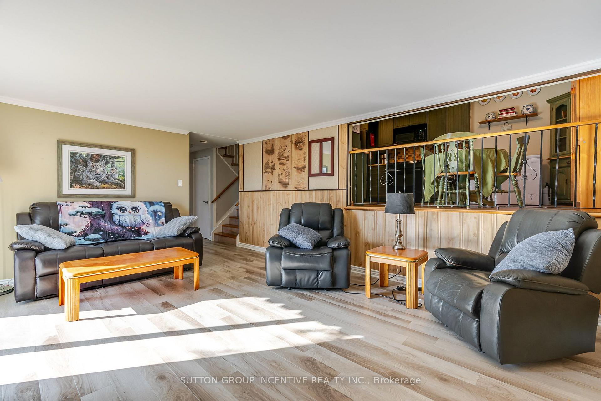 Photo 21 of 39 Carol Road, Barrie, Allandale Heights — HOMEH