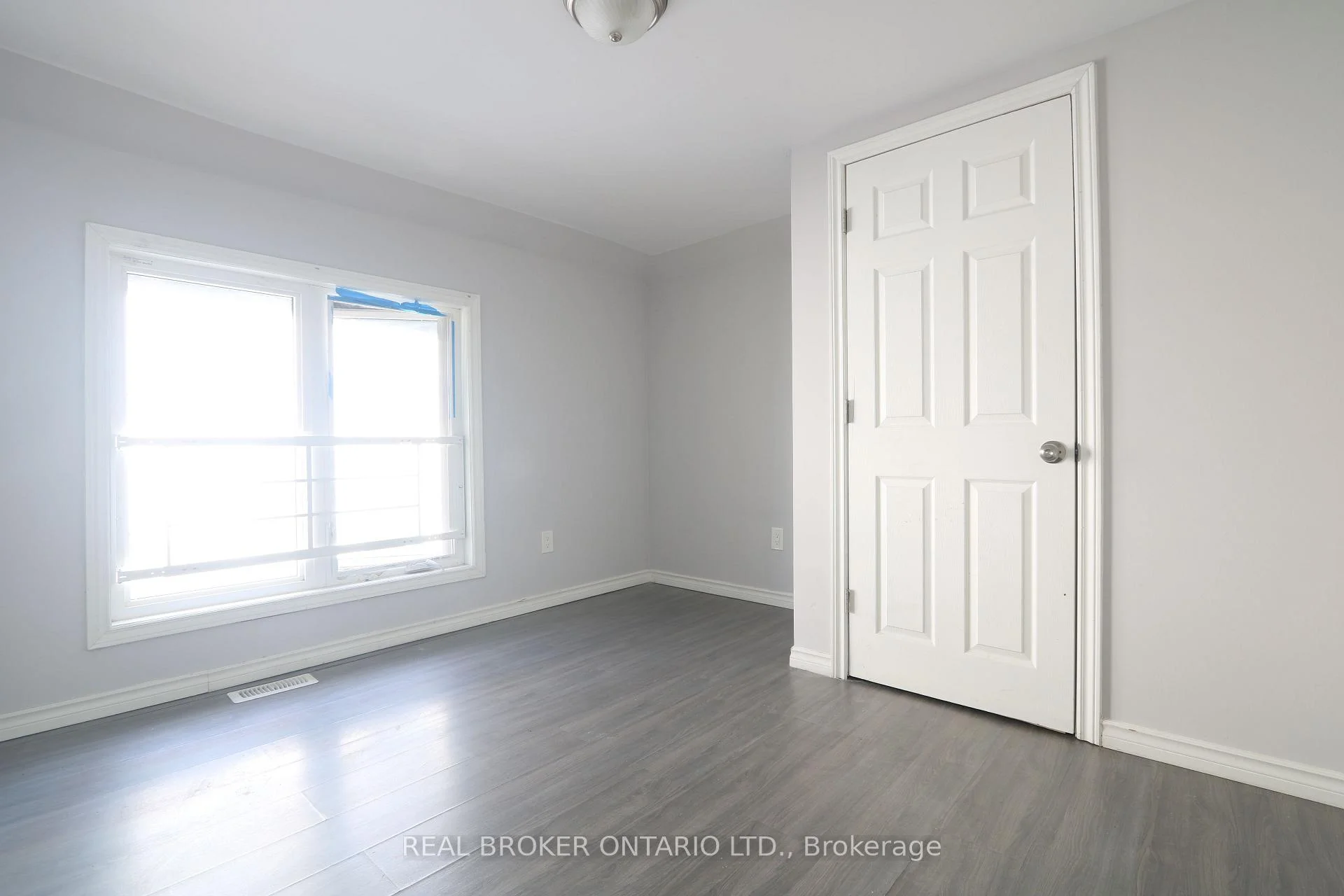 Photo 19 of 4424 Ellis Street, Niagara Falls, Downtown — HOMEH