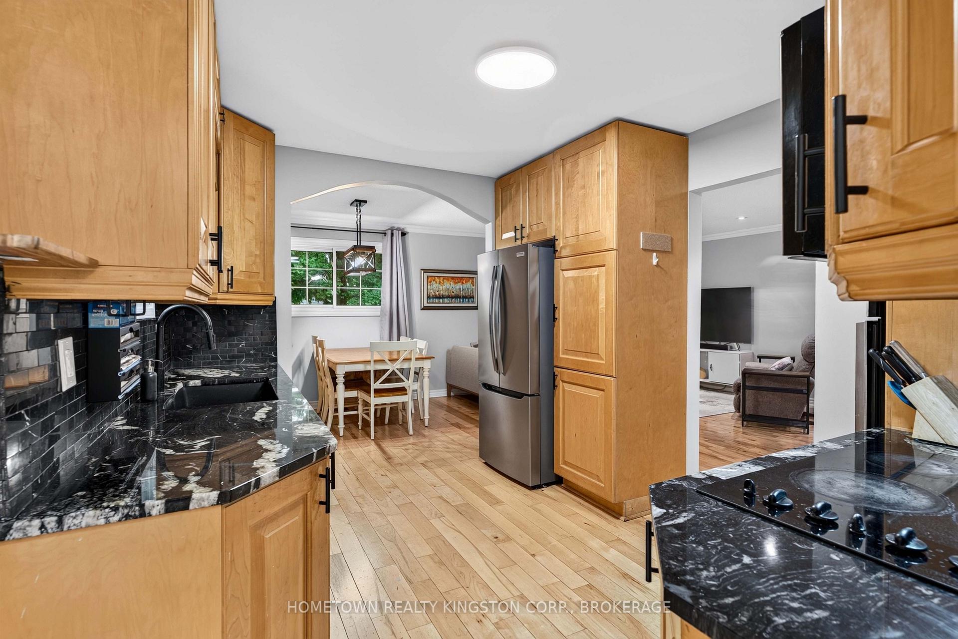 Photo 4 of 60 Guthrie Drive, Kingston, Rideau — HOMEH