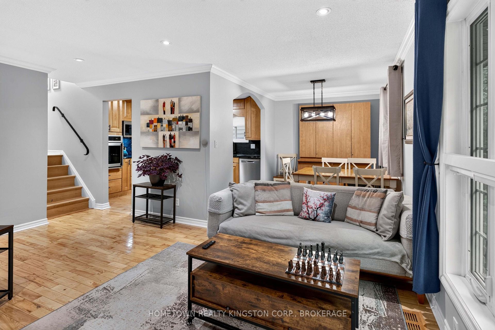 Photo 10 of 60 Guthrie Drive, Kingston, Rideau — HOMEH