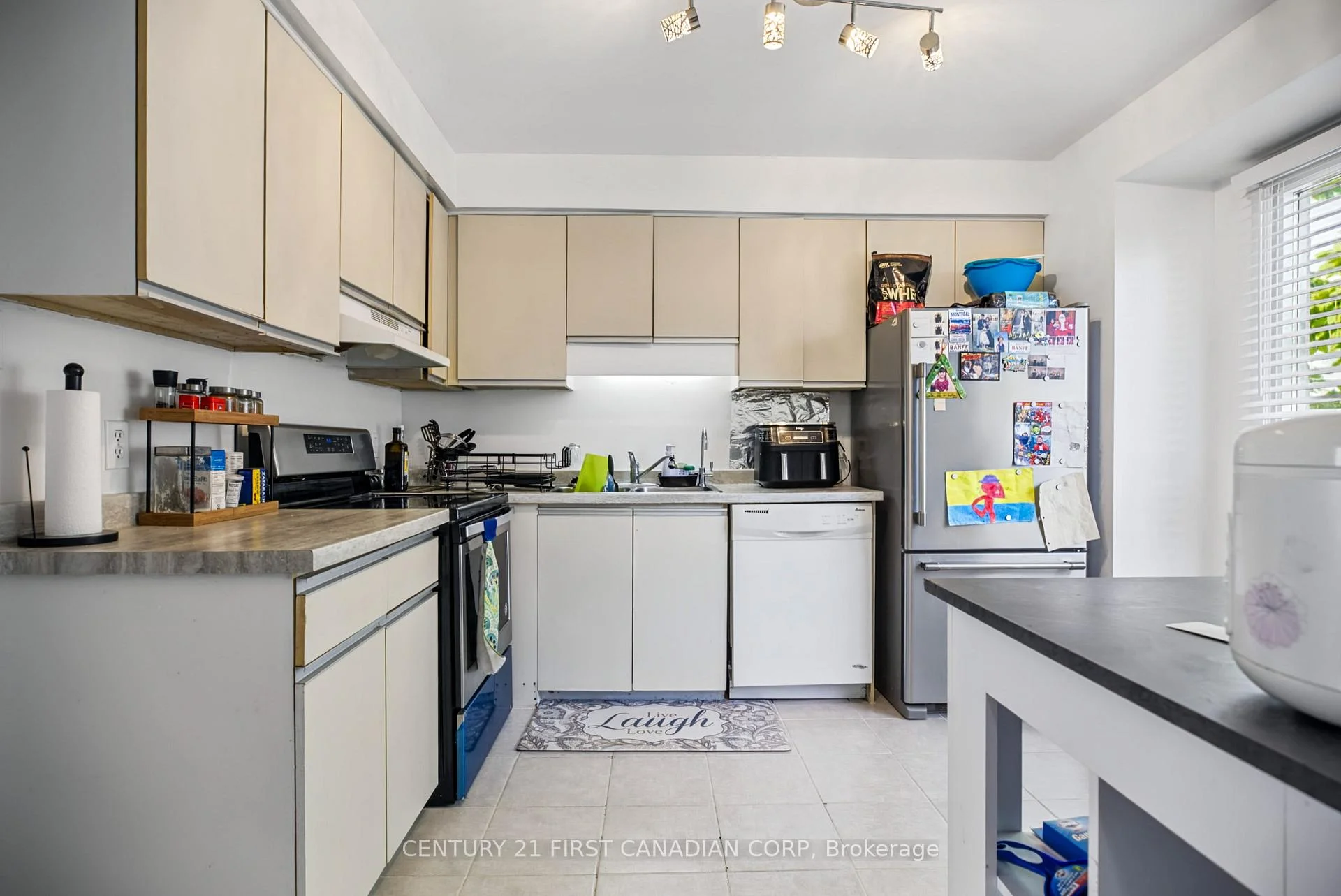 Photo 12 of Unit 63, 595 Third Street, London, East H — HOMEH