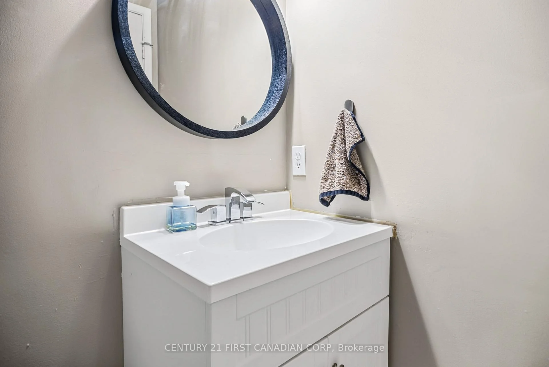 Photo 24 of Unit 63, 595 Third Street, London, East H — HOMEH