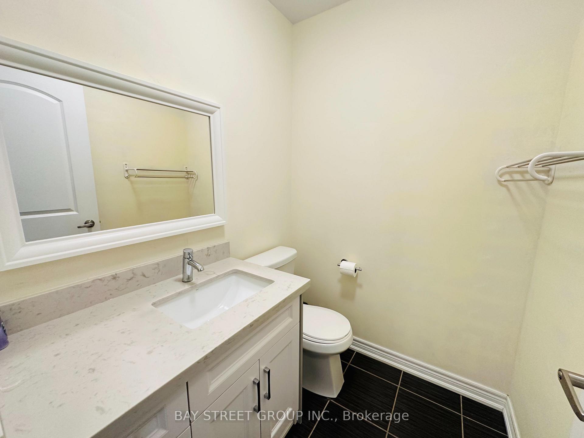 Photo 17 of 32 Capreol Avenue, Aurora, Rural Aurora — HOMEH