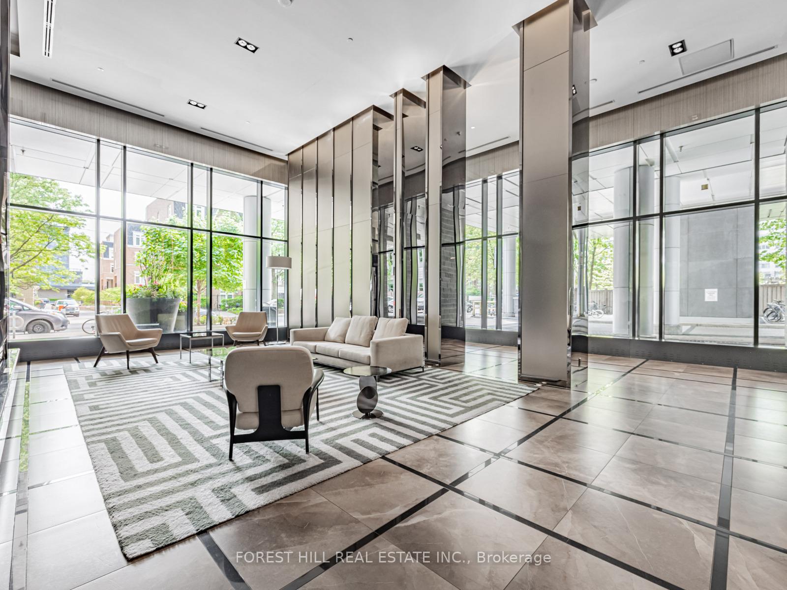Photo 3 of Unit 2413, 98 Lillian Street, Toronto, Mount Pleasant West — HOMEH