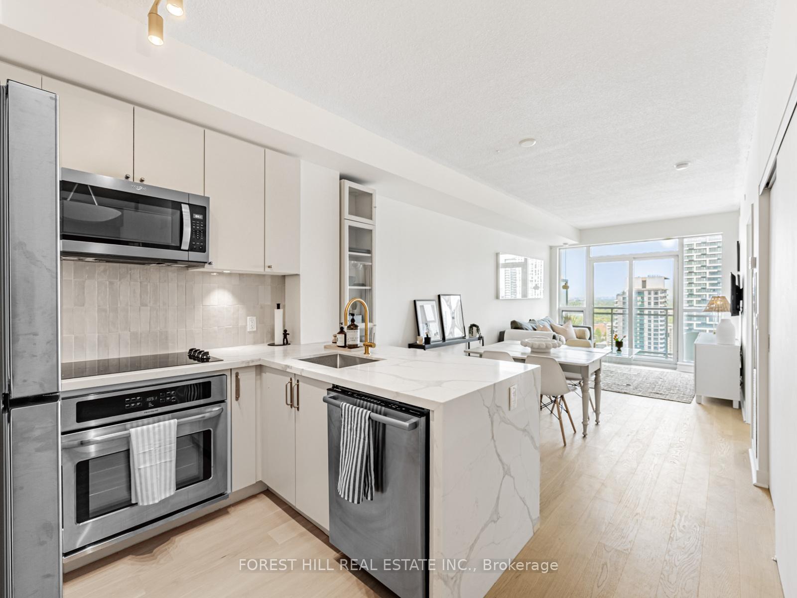 Photo 9 of Unit 2413, 98 Lillian Street, Toronto, Mount Pleasant West — HOMEH