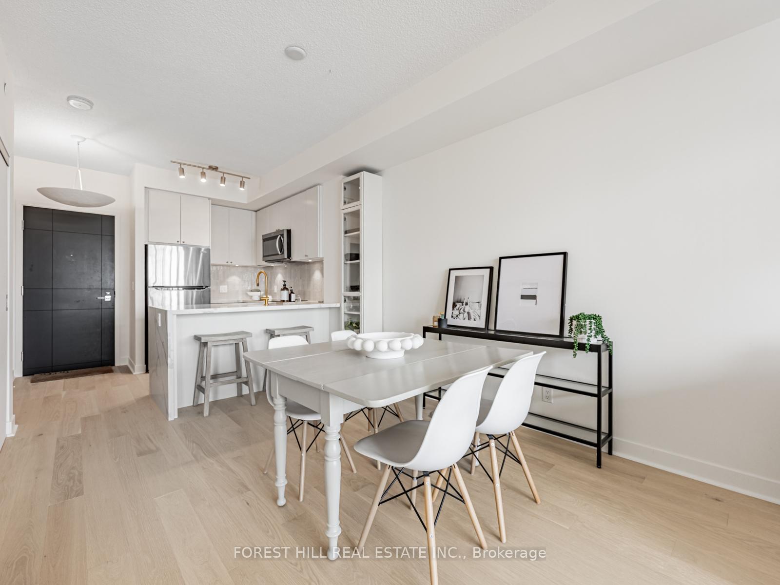 Photo 12 of Unit 2413, 98 Lillian Street, Toronto, Mount Pleasant West — HOMEH