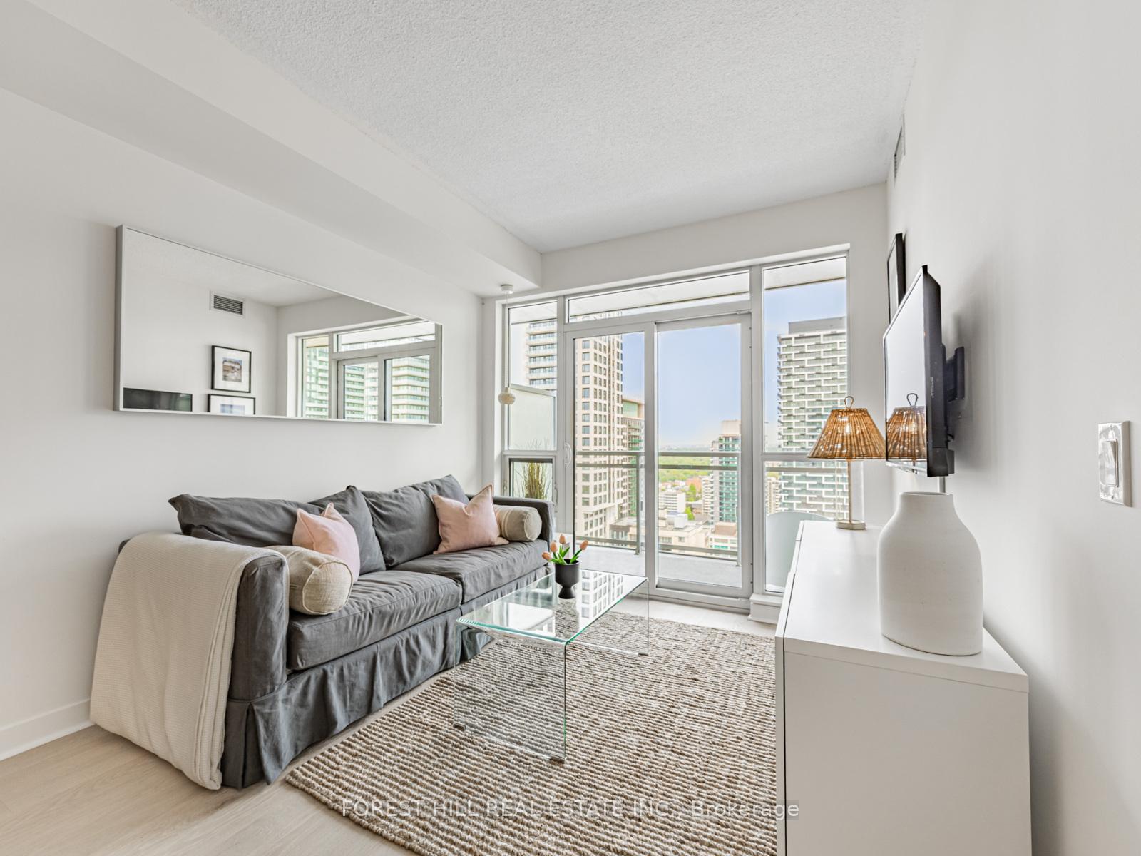 Photo 13 of Unit 2413, 98 Lillian Street, Toronto, Mount Pleasant West — HOMEH