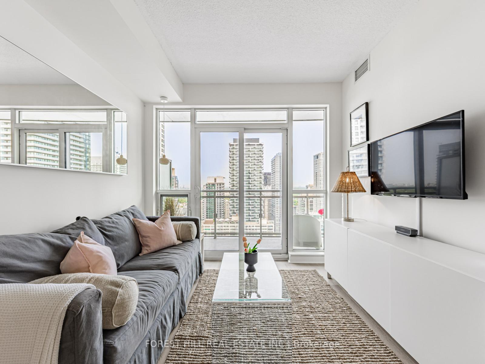 Photo 14 of Unit 2413, 98 Lillian Street, Toronto, Mount Pleasant West — HOMEH
