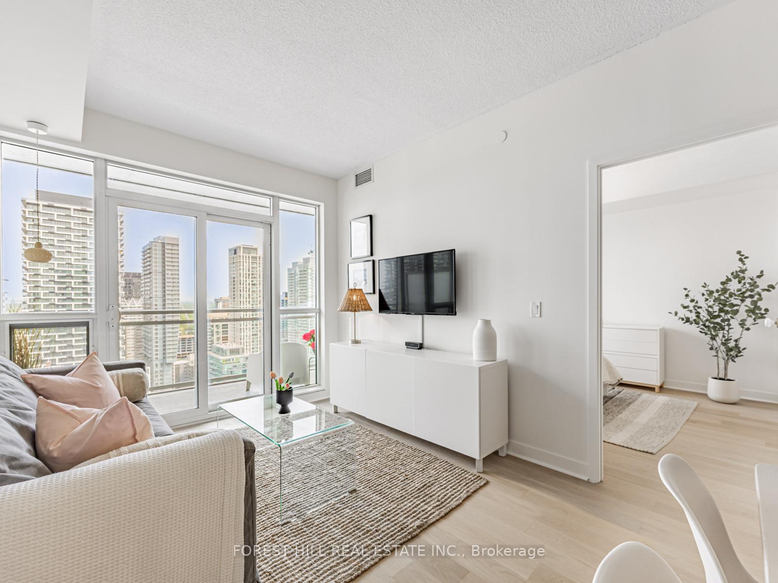 Photo 15 of Unit 2413, 98 Lillian Street, Toronto, Mount Pleasant West — HOMEH