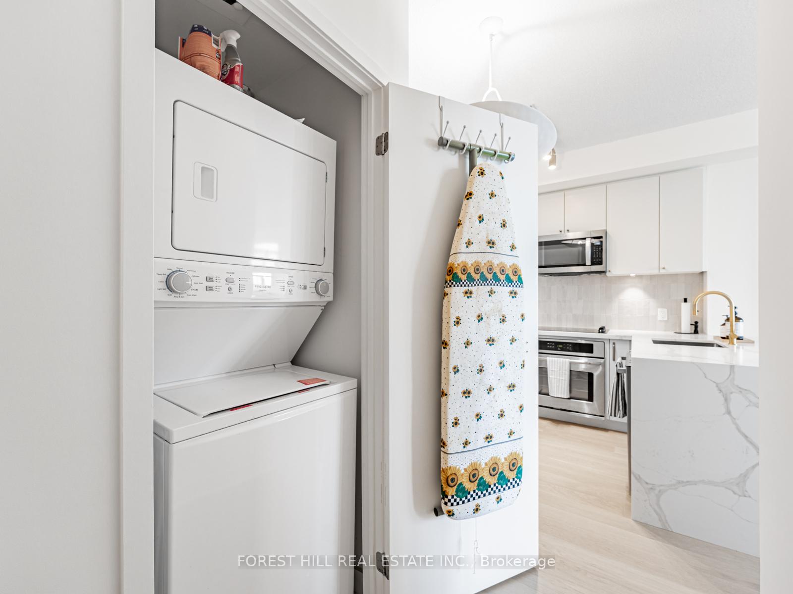 Photo 16 of Unit 2413, 98 Lillian Street, Toronto, Mount Pleasant West — HOMEH