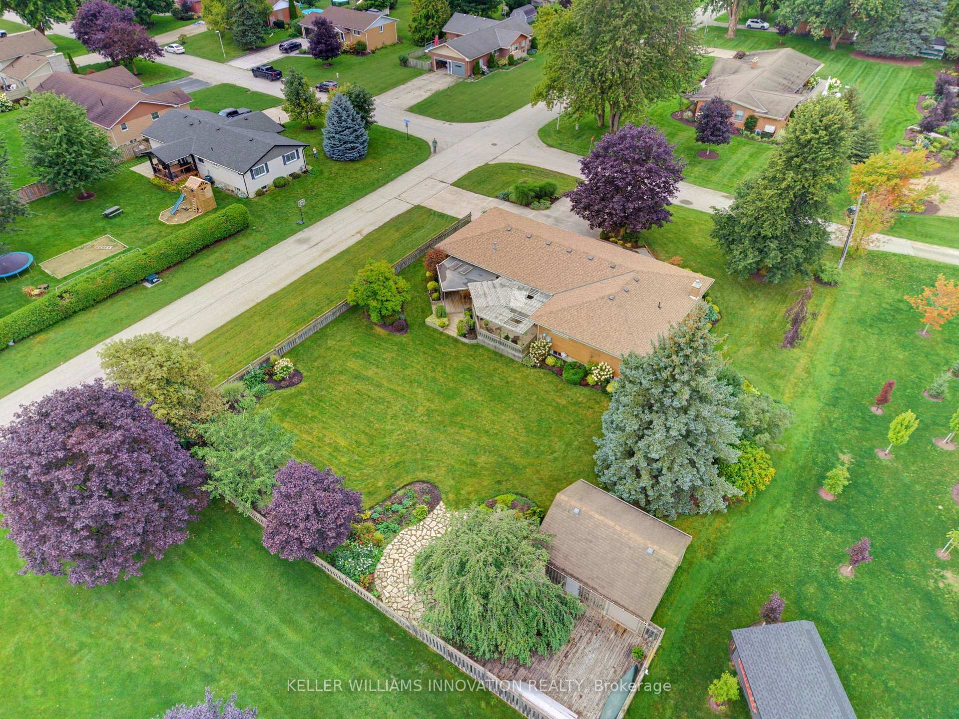 Photo 2 of 298 Woodview Drive, North Perth, Elma — HOMEH