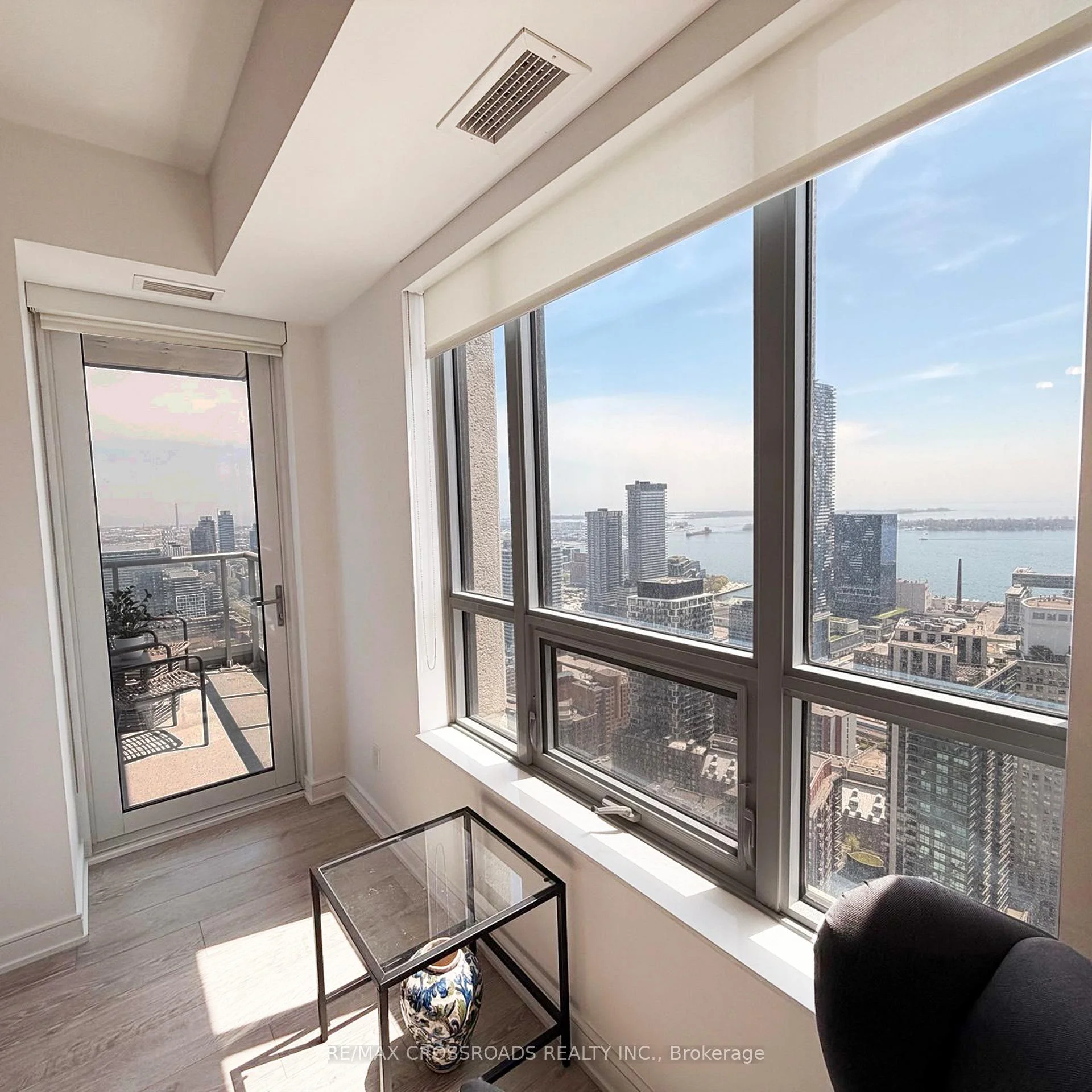 Photo 11 of Unit 4308, 88 Scott Street, Toronto, Church-Yonge Corridor — HOMEH