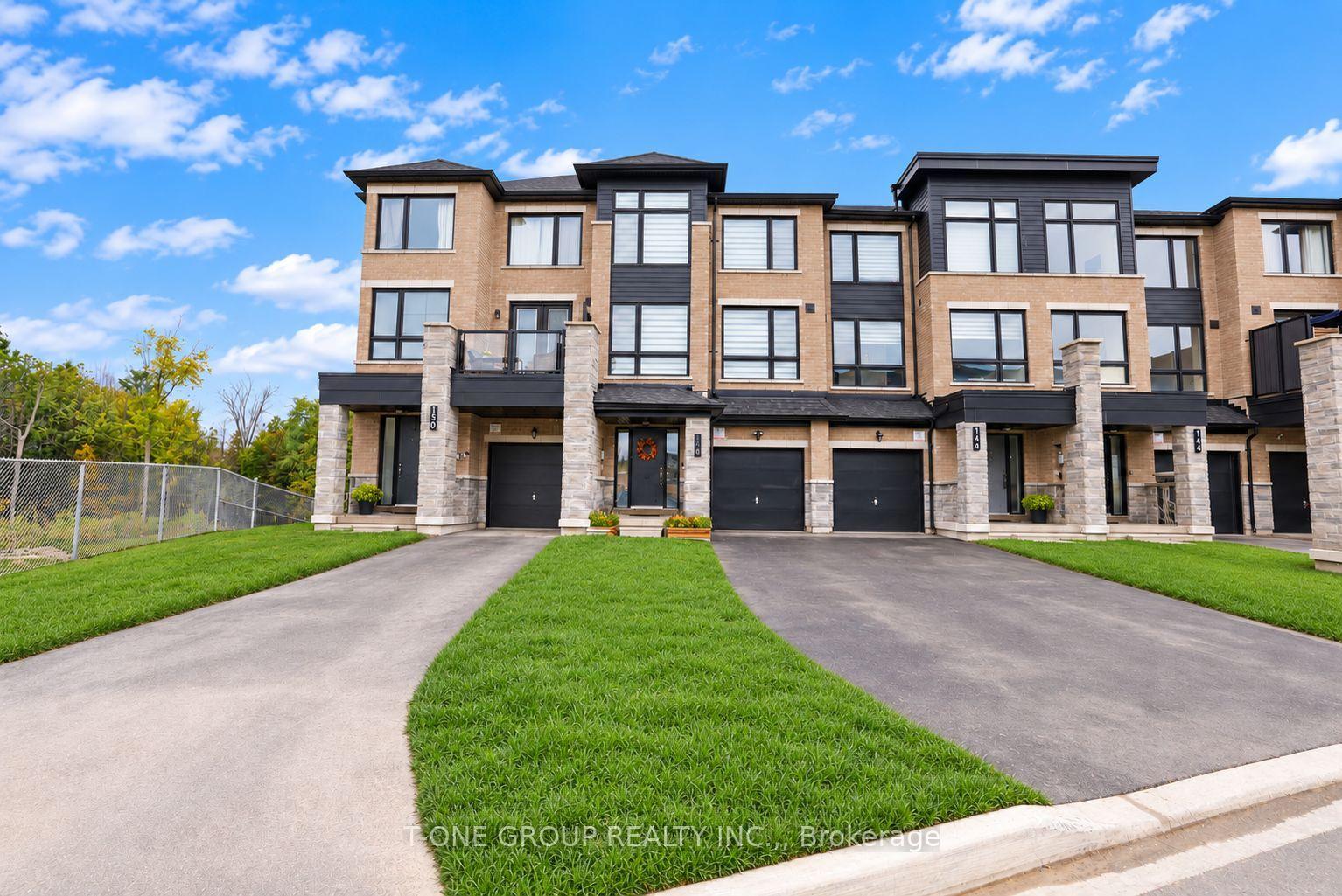 Photo 3 of 148 Blue Forest Crescent, Barrie, Innis-Shore — HOMEH