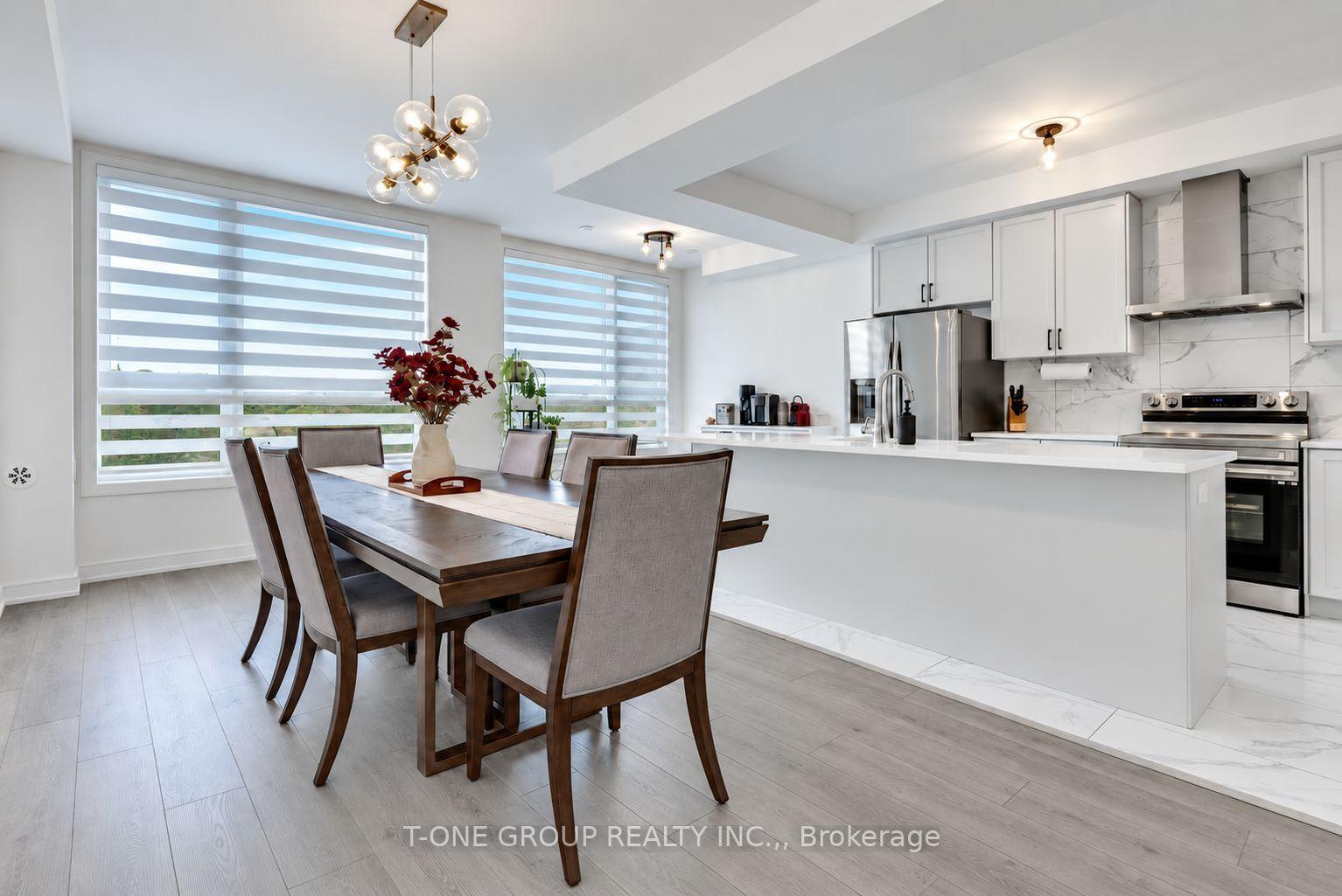 Photo 12 of 148 Blue Forest Crescent, Barrie, Innis-Shore — HOMEH