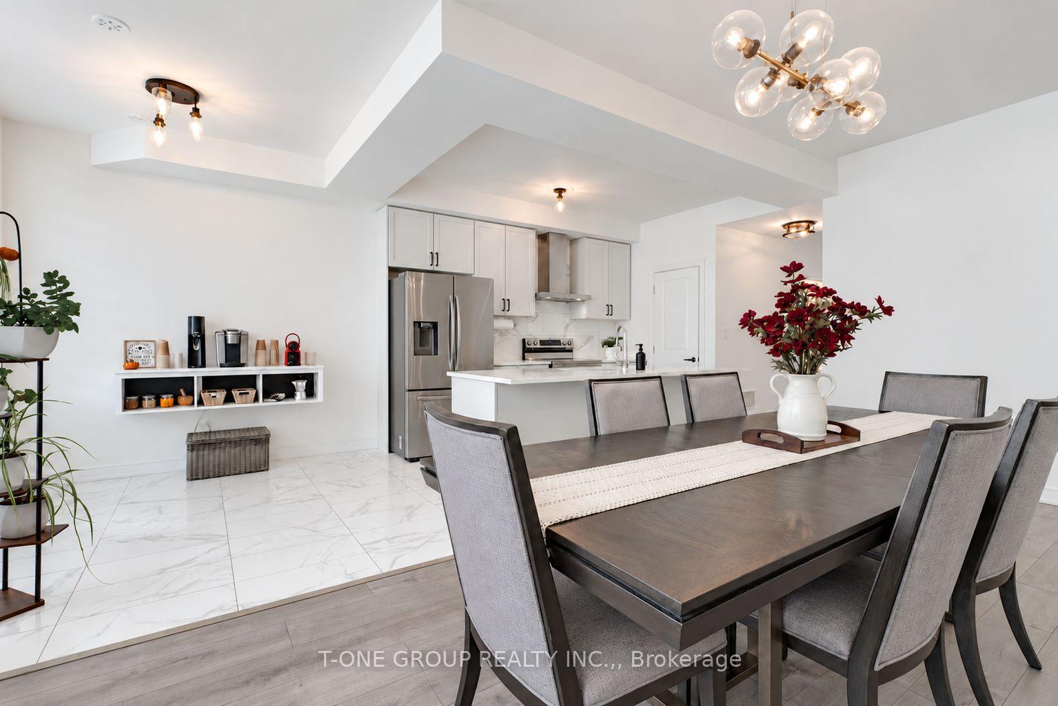 Photo 14 of 148 Blue Forest Crescent, Barrie, Innis-Shore — HOMEH