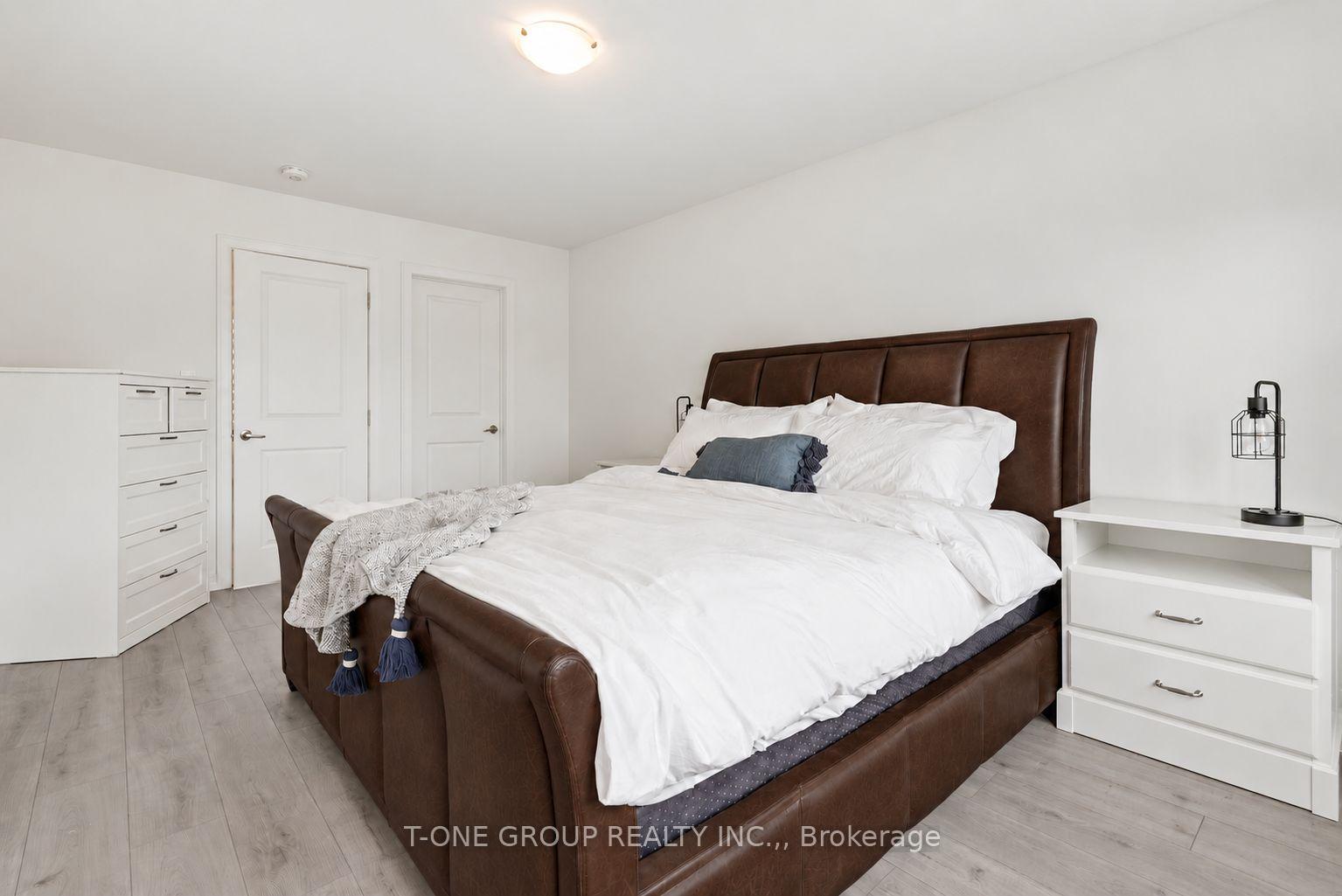 Photo 31 of 148 Blue Forest Crescent, Barrie, Innis-Shore — HOMEH