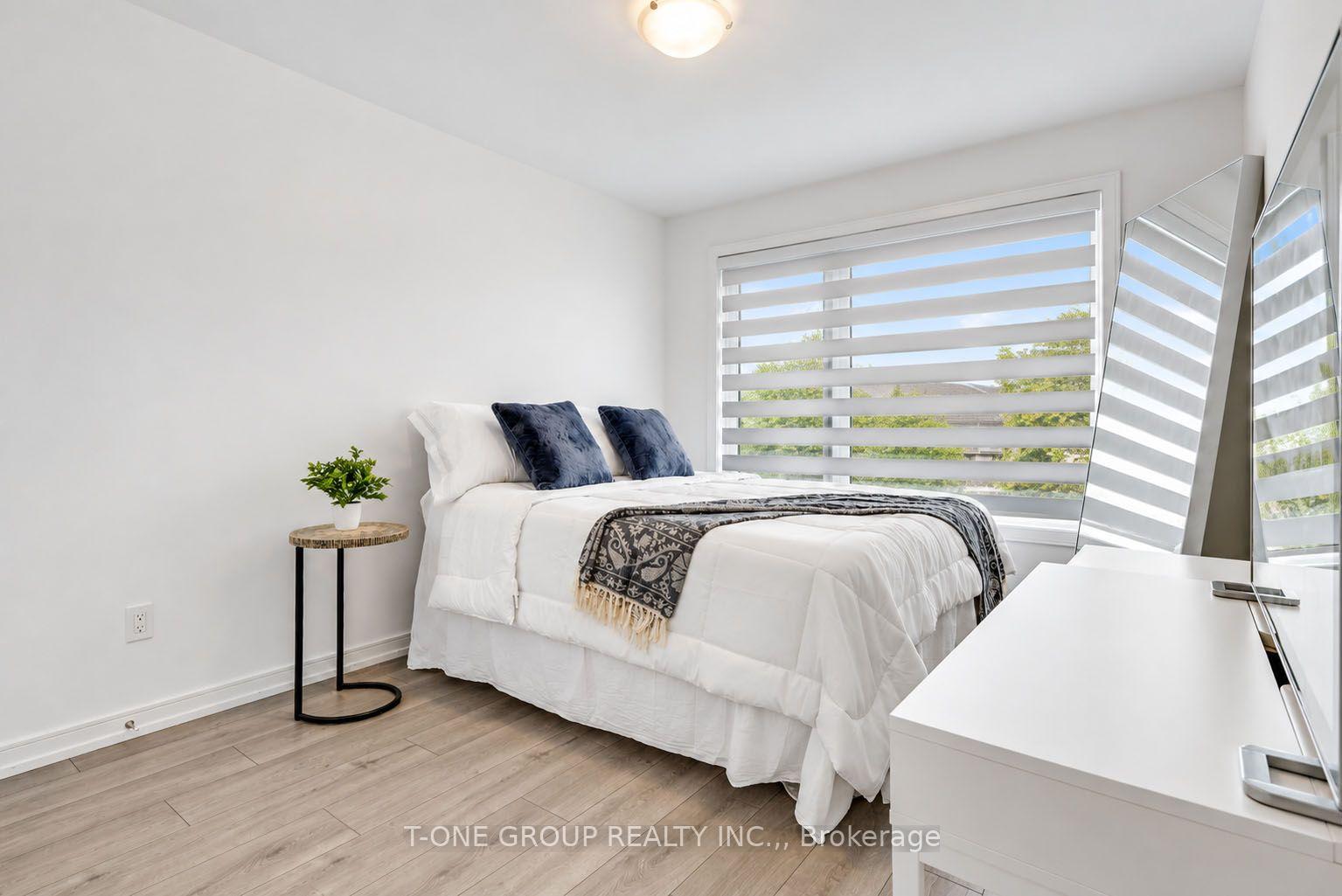 Photo 37 of 148 Blue Forest Crescent, Barrie, Innis-Shore — HOMEH
