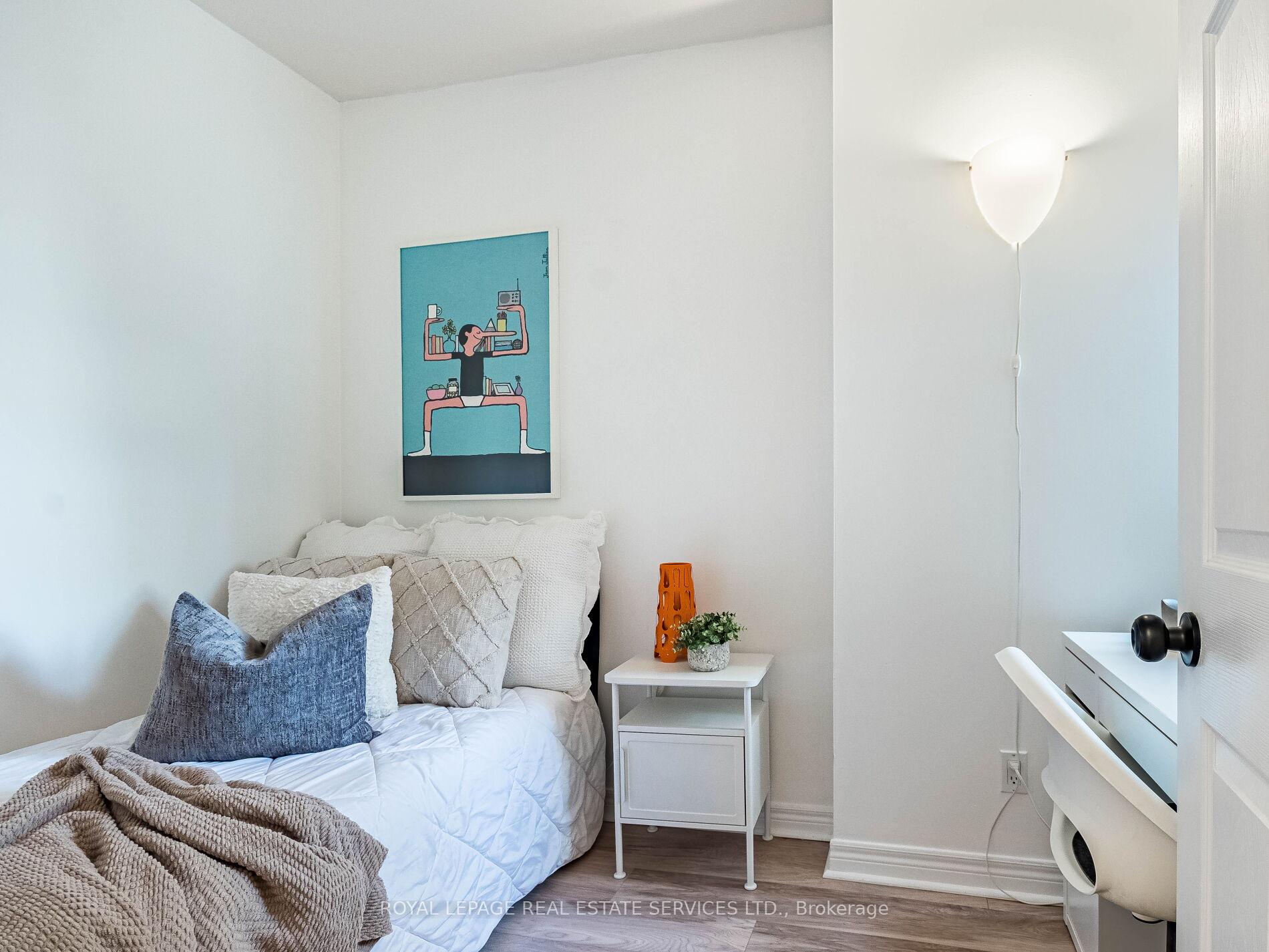 Photo 11 of Unit 802, 55 Bloor Street E, Toronto, Church-Yonge Corridor — HOMEH