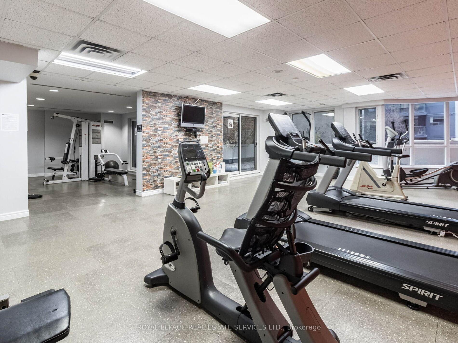 Photo 16 of Unit 802, 55 Bloor Street E, Toronto, Church-Yonge Corridor — HOMEH
