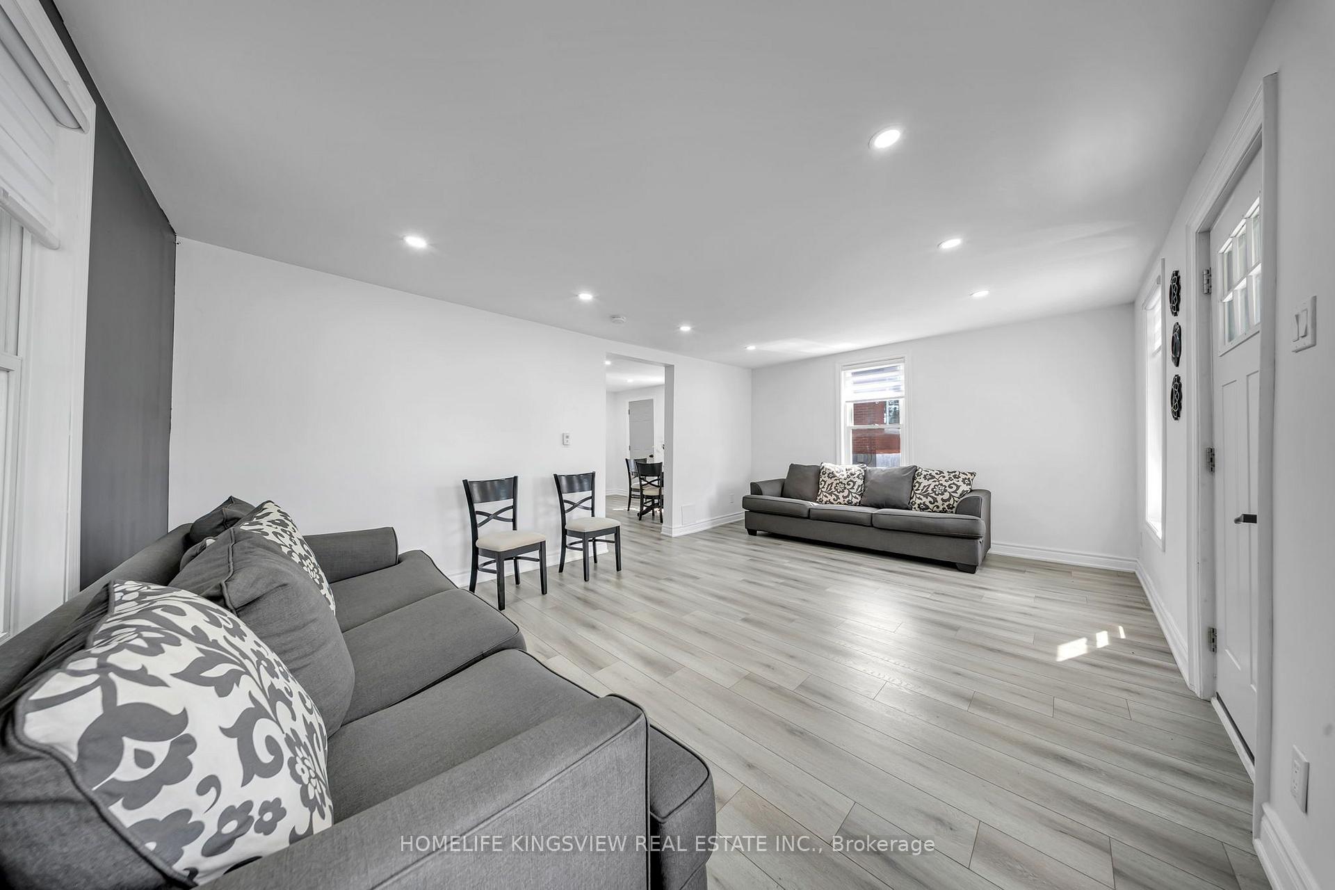 Photo 11 of 506 West Street S, Orillia — HOMEH