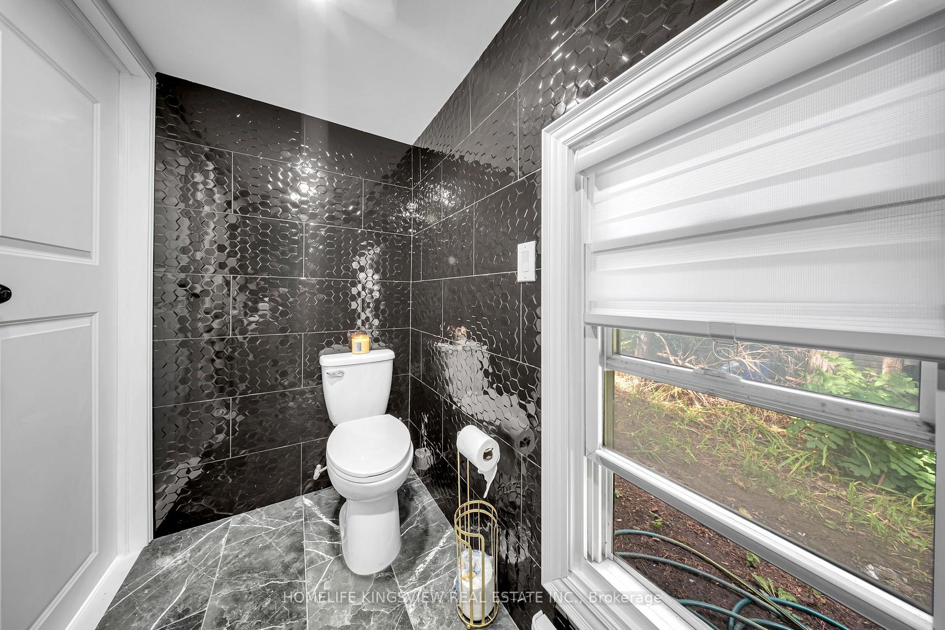 Photo 14 of 506 West Street S, Orillia — HOMEH