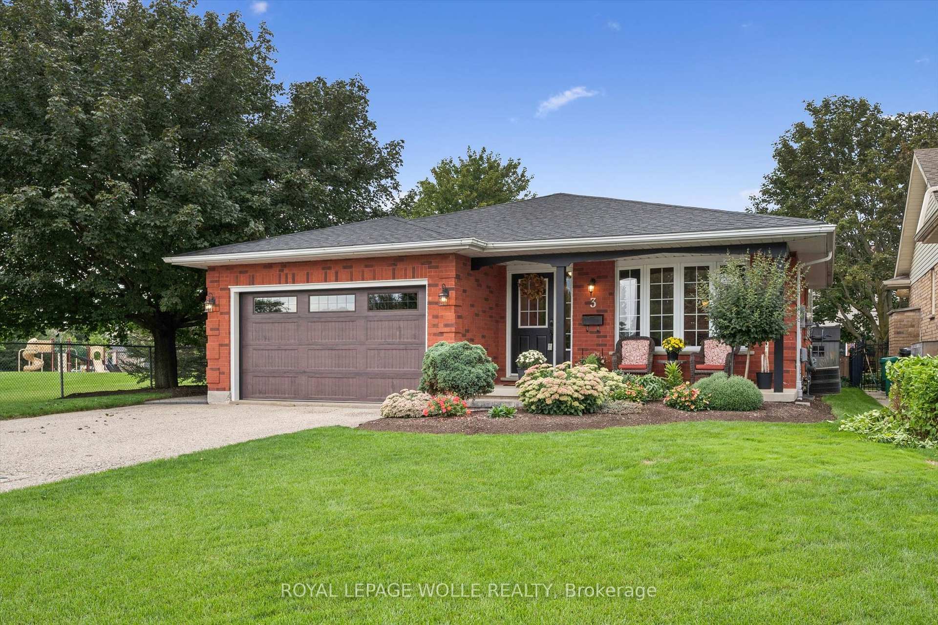 Photo 2 of 3 Peregrine Crescent, Woolwich, Elmira — HOMEH