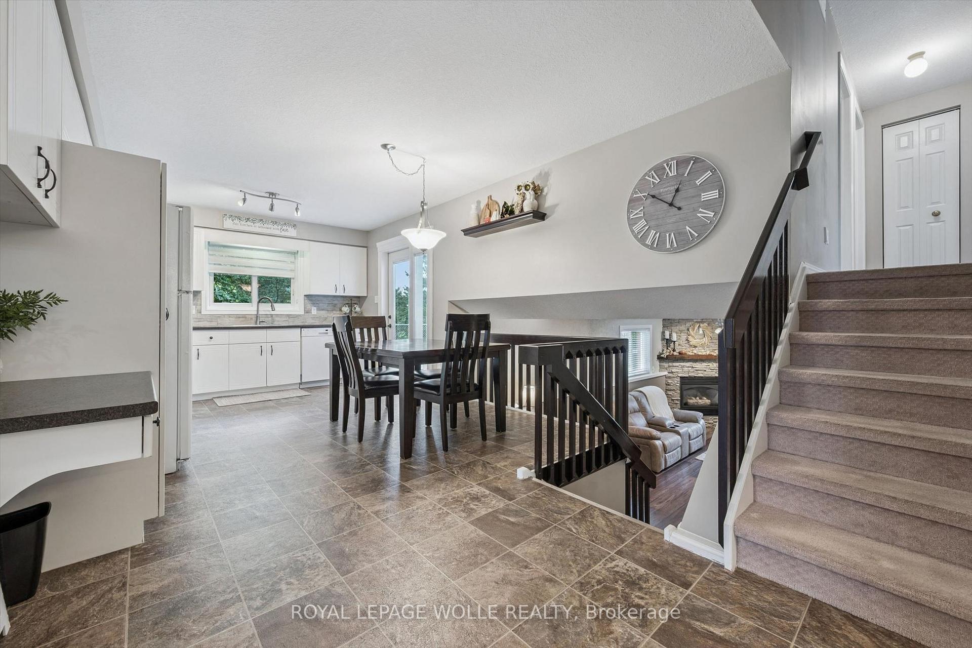 Photo 11 of 3 Peregrine Crescent, Woolwich, Elmira — HOMEH