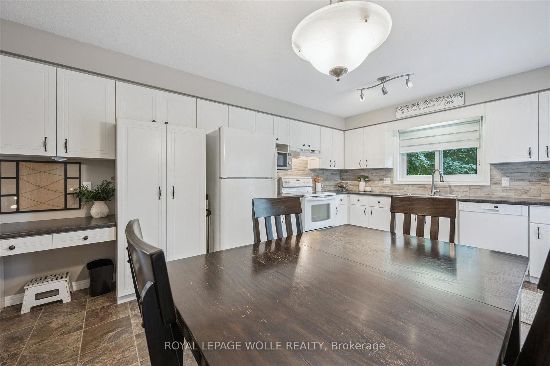 Photo 13 of 3 Peregrine Crescent, Woolwich, Elmira — HOMEH