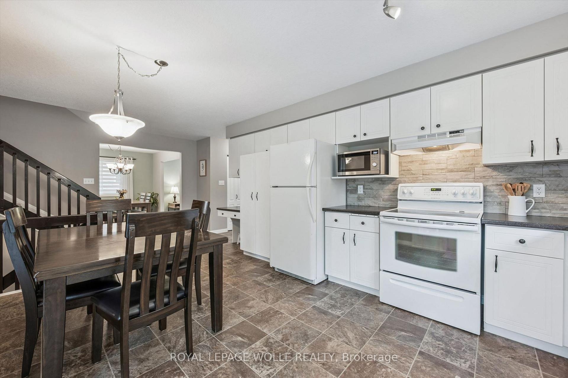 Photo 15 of 3 Peregrine Crescent, Woolwich, Elmira — HOMEH