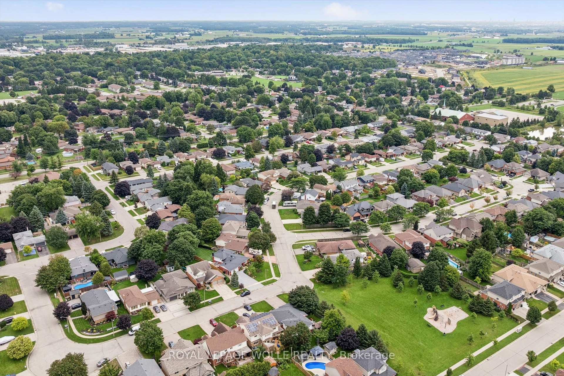 Photo 44 of 3 Peregrine Crescent, Woolwich, Elmira — HOMEH
