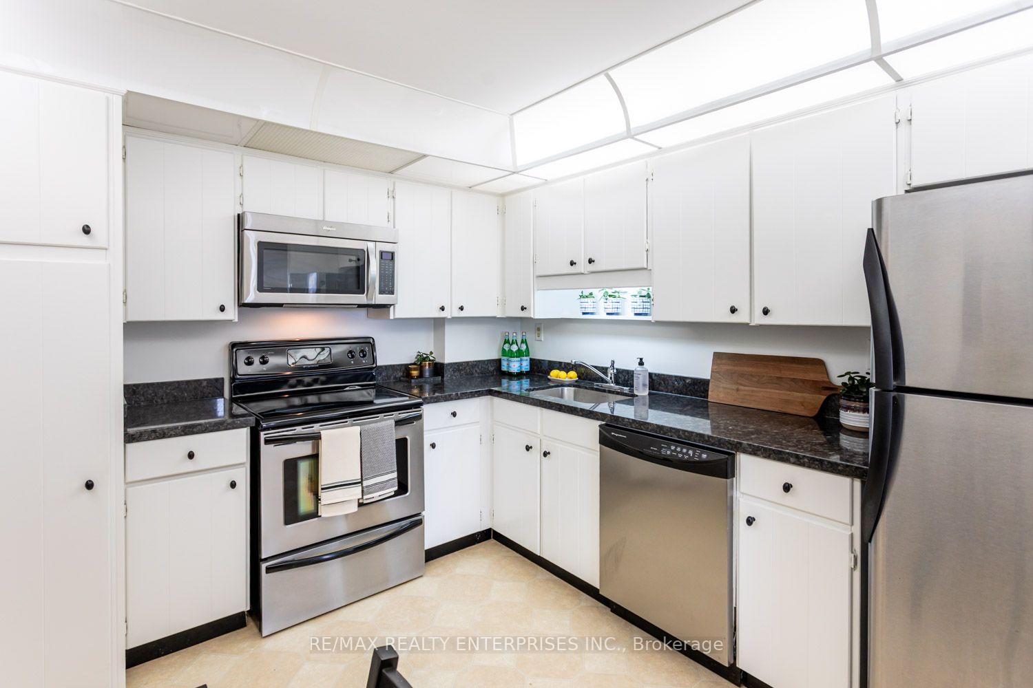 Photo 13 of Unit 1708, 1400 Dixie Road, Mississauga, Lakeview — HOMEH