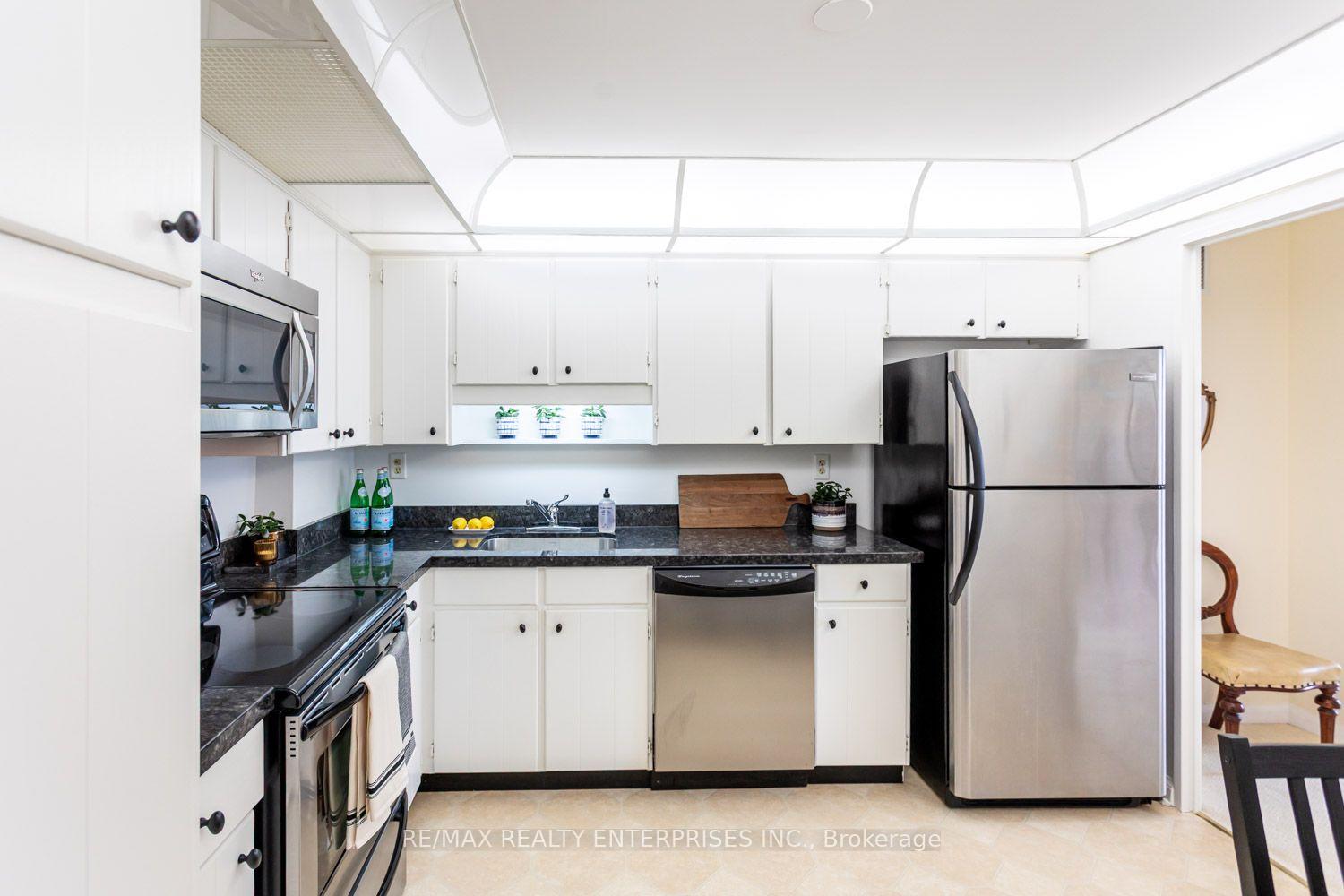 Photo 14 of Unit 1708, 1400 Dixie Road, Mississauga, Lakeview — HOMEH