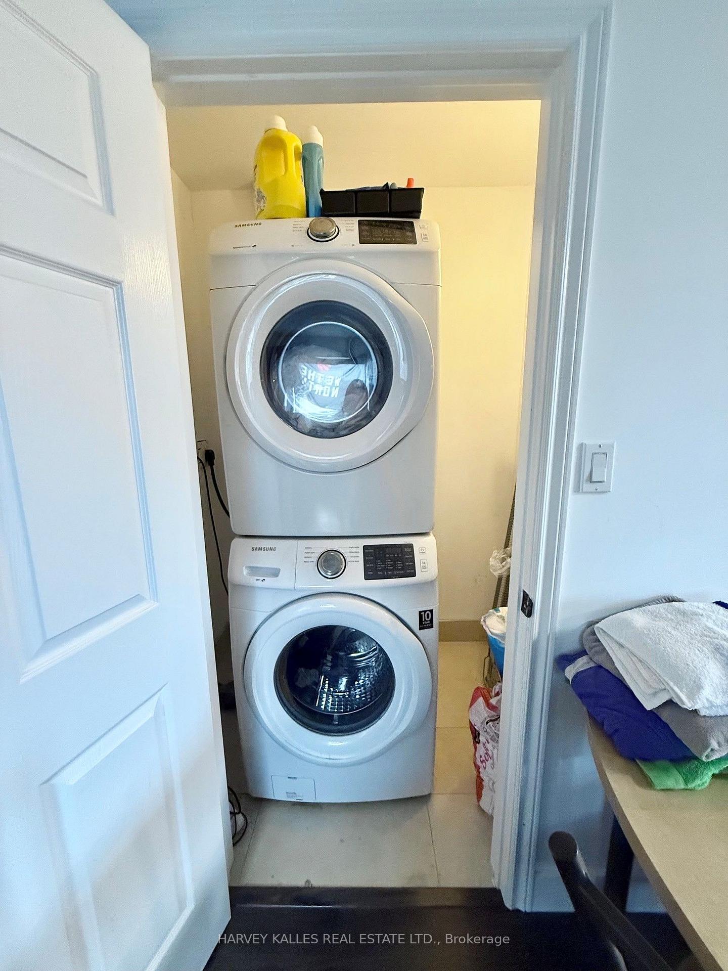 Photo 7 of Unit Unit B, 427 Vaughan Road, Toronto, Humewood-Cedarvale — HOMEH