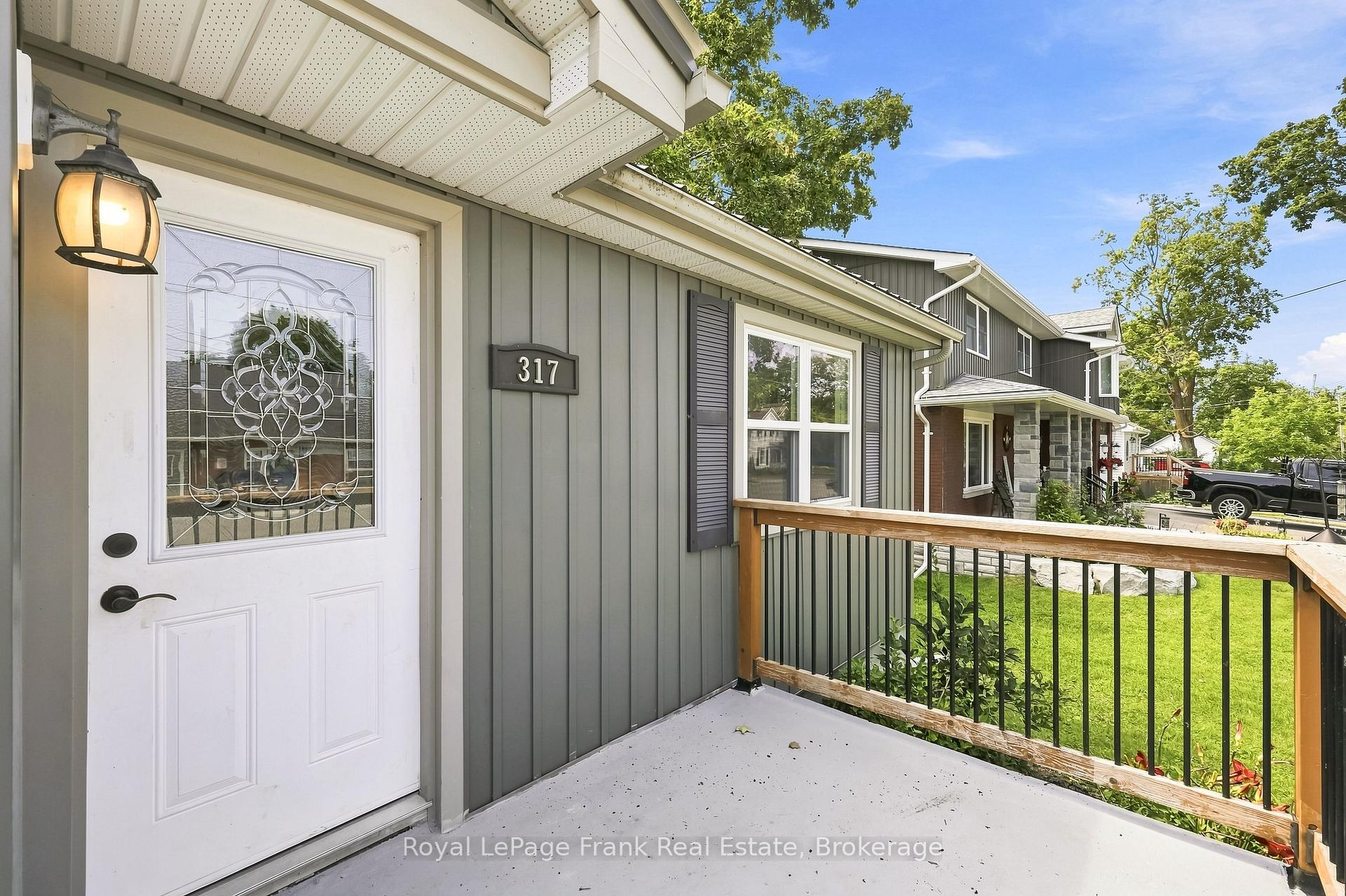 Photo 6 of 317 Bay Street, Brock, Beaverton — HOMEH