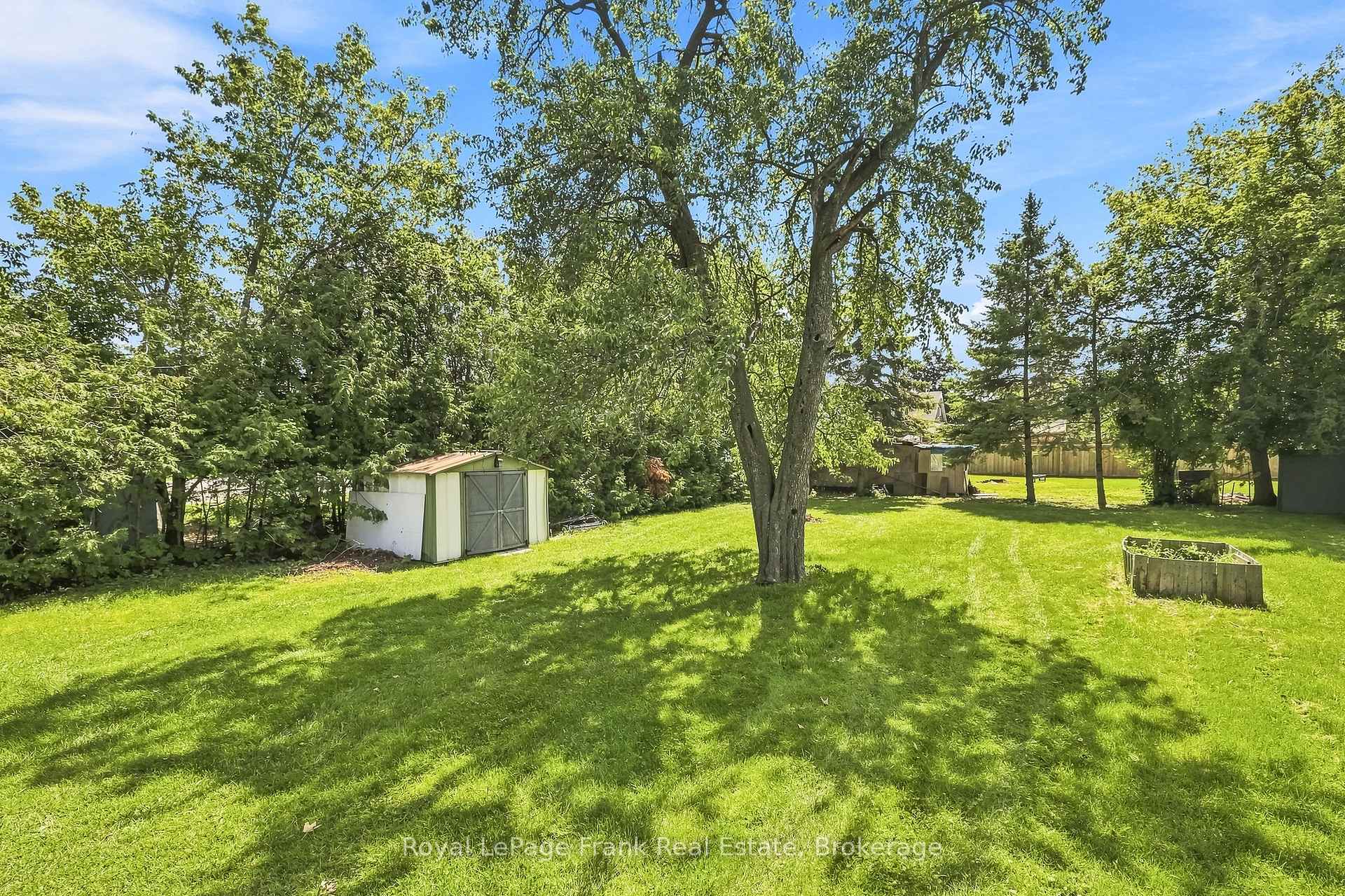 Photo 33 of 317 Bay Street, Brock, Beaverton — HOMEH