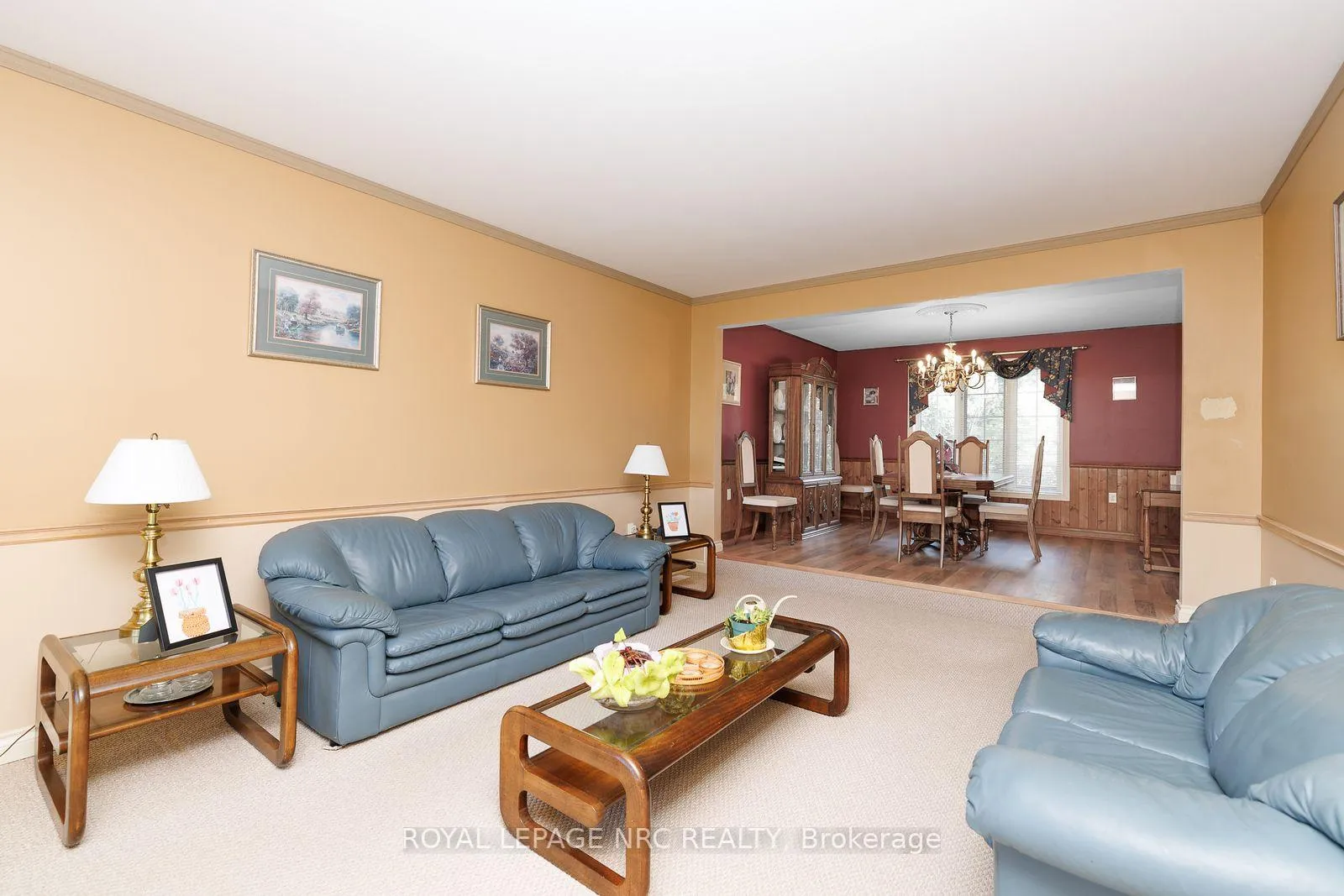 Photo 4 of 21 Elmvale Crescent, Port Colborne, Main Street — HOMEH