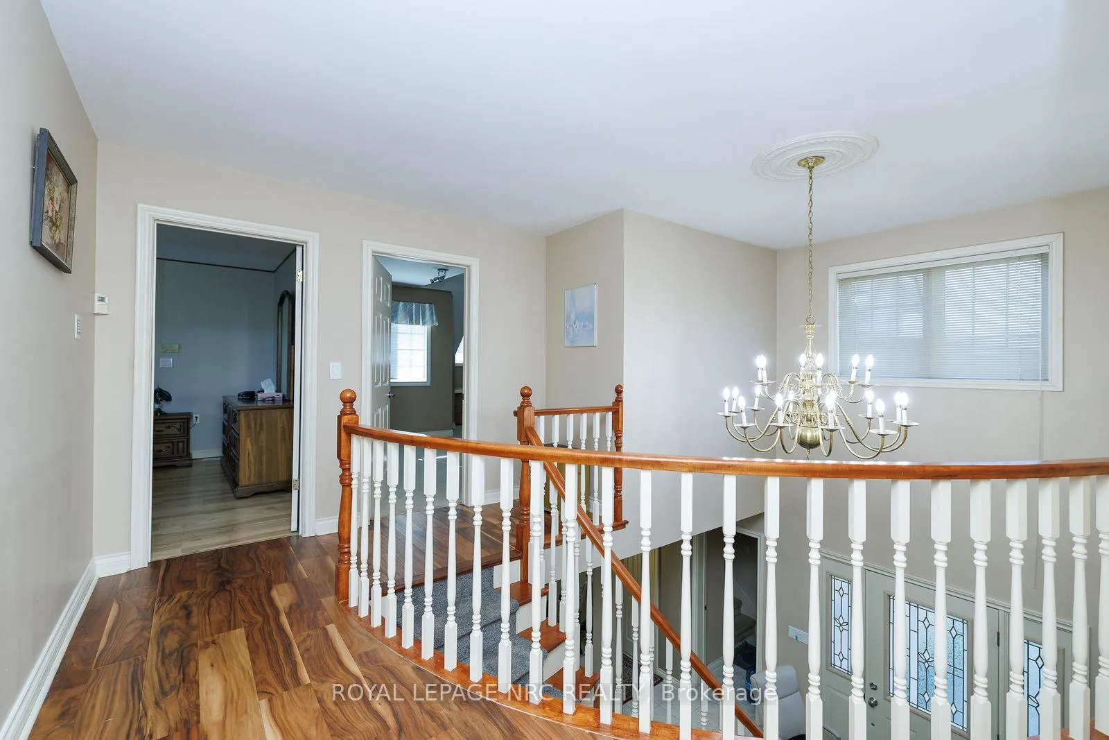 Photo 14 of 21 Elmvale Crescent, Port Colborne, Main Street — HOMEH