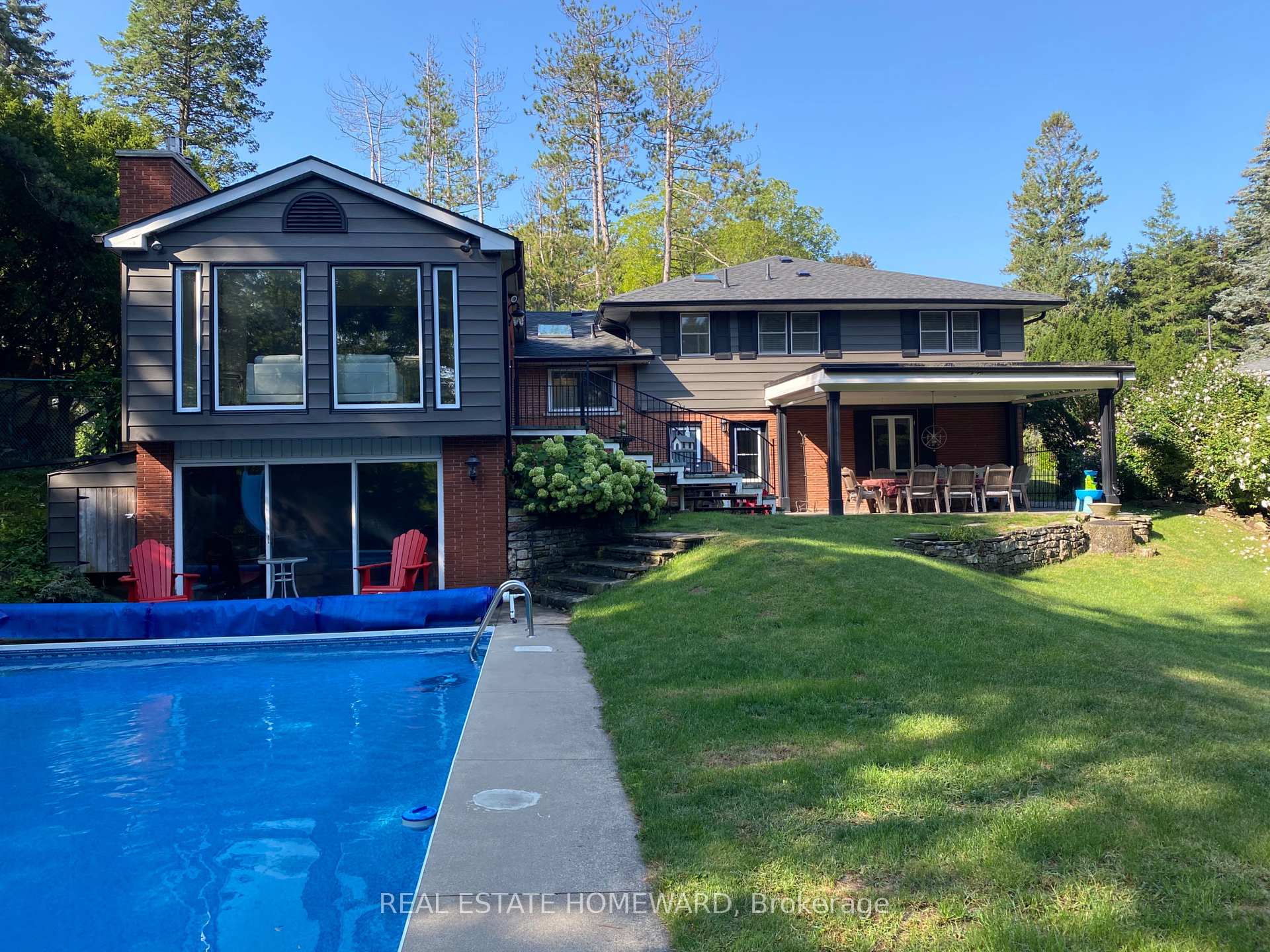 Photo 55 of 63 Cait Court, Hamilton, Ancaster — HOMEH