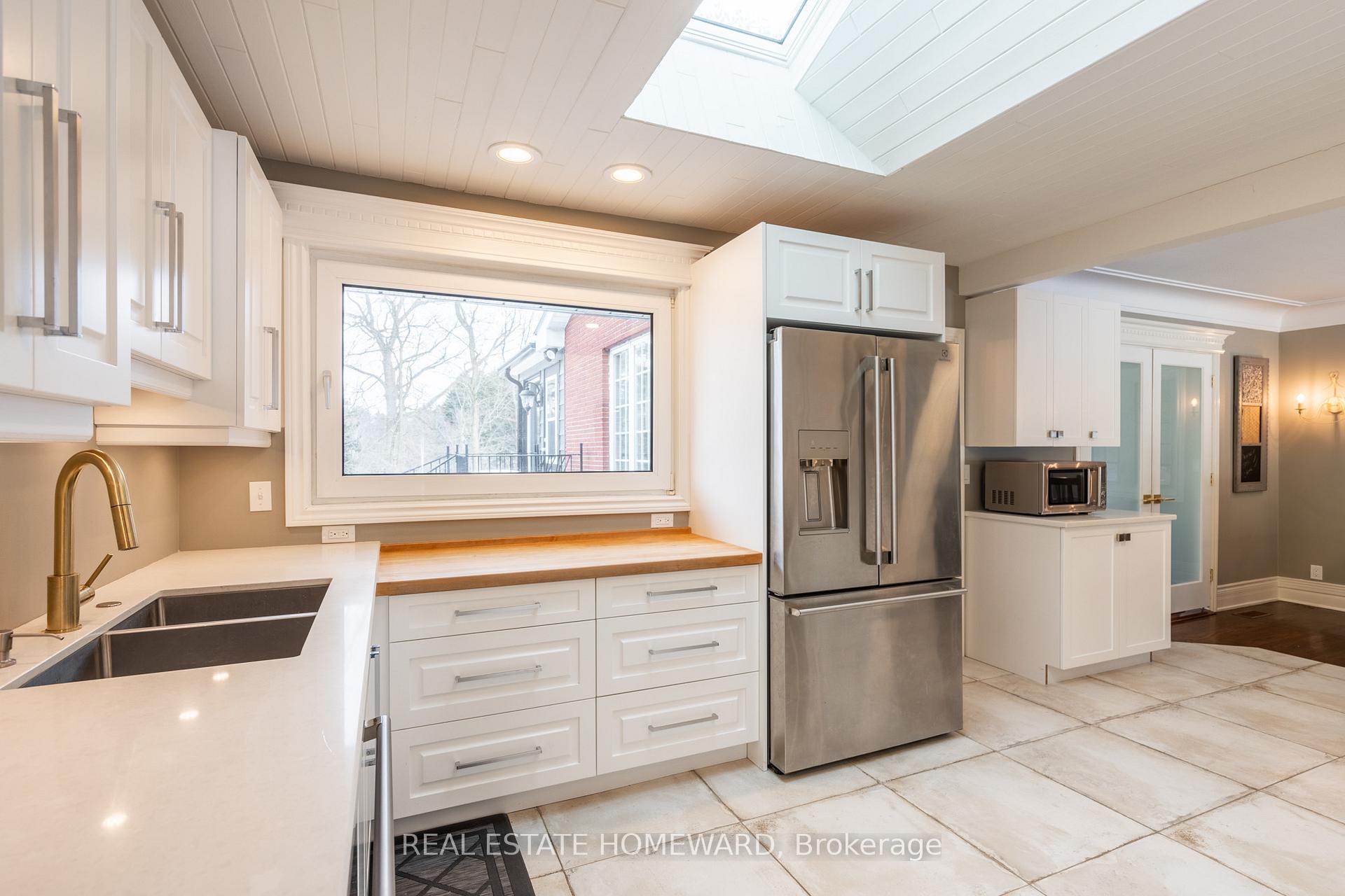 Photo 16 of 63 Cait Court, Hamilton, Ancaster — HOMEH