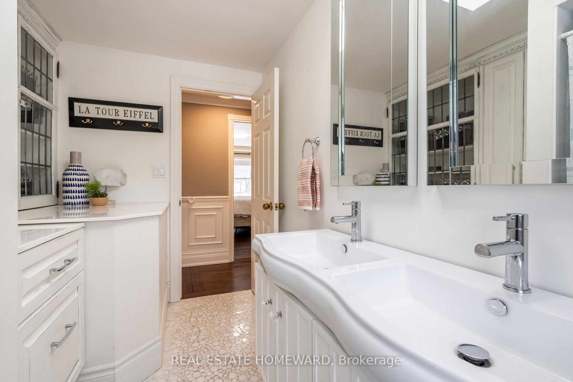 Photo 26 of 63 Cait Court, Hamilton, Ancaster — HOMEH