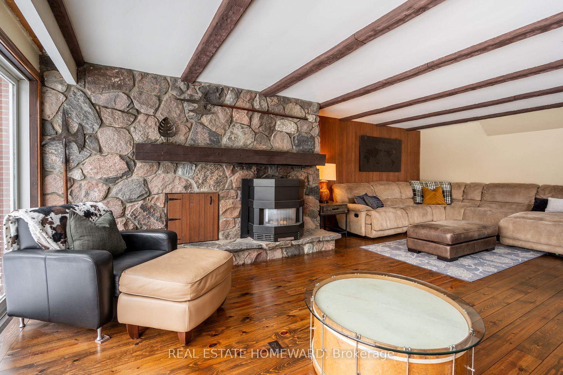 Photo 41 of 63 Cait Court, Hamilton, Ancaster — HOMEH