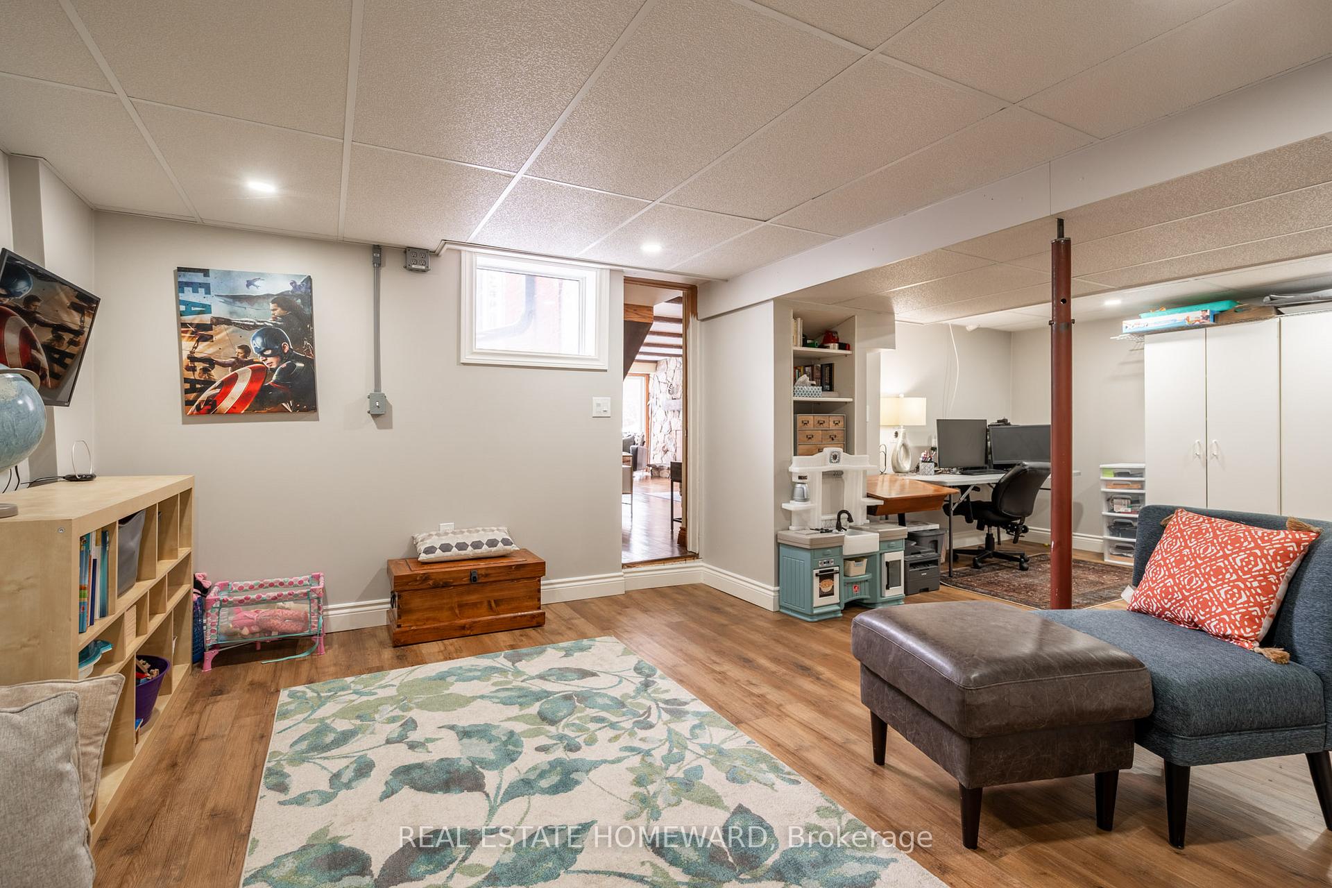 Photo 45 of 63 Cait Court, Hamilton, Ancaster — HOMEH