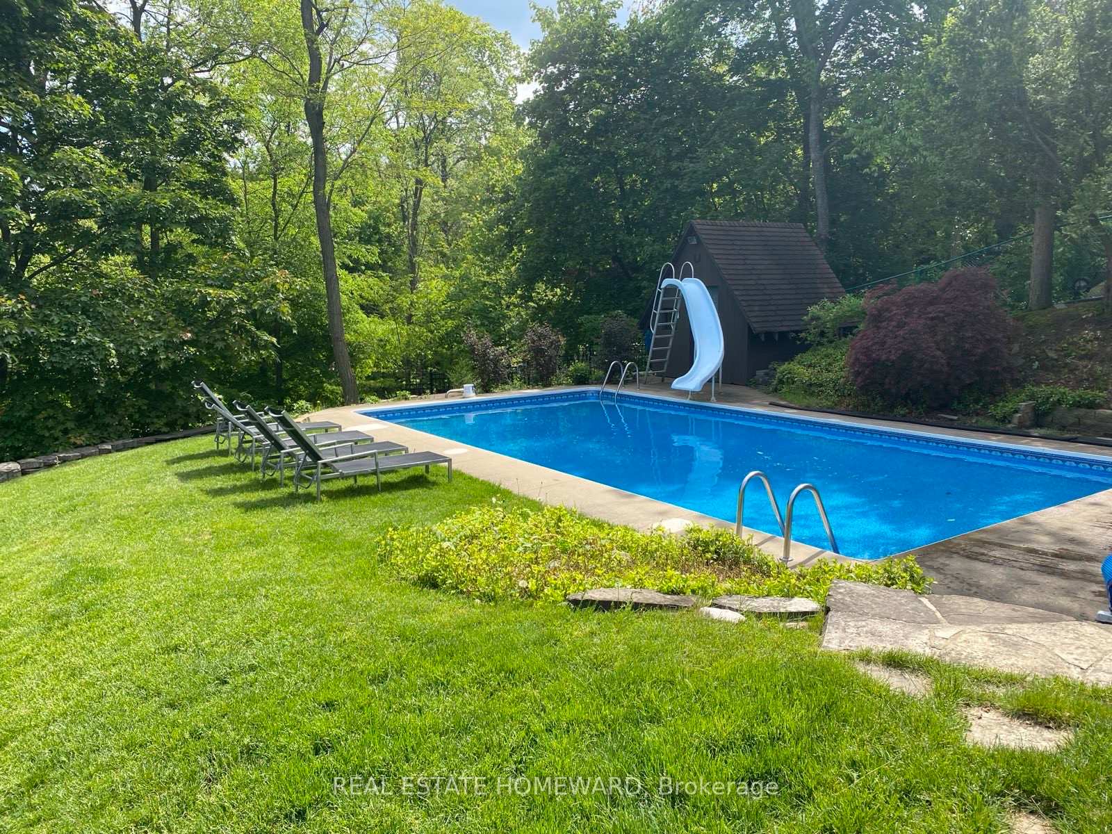 Photo 52 of 63 Cait Court, Hamilton, Ancaster — HOMEH