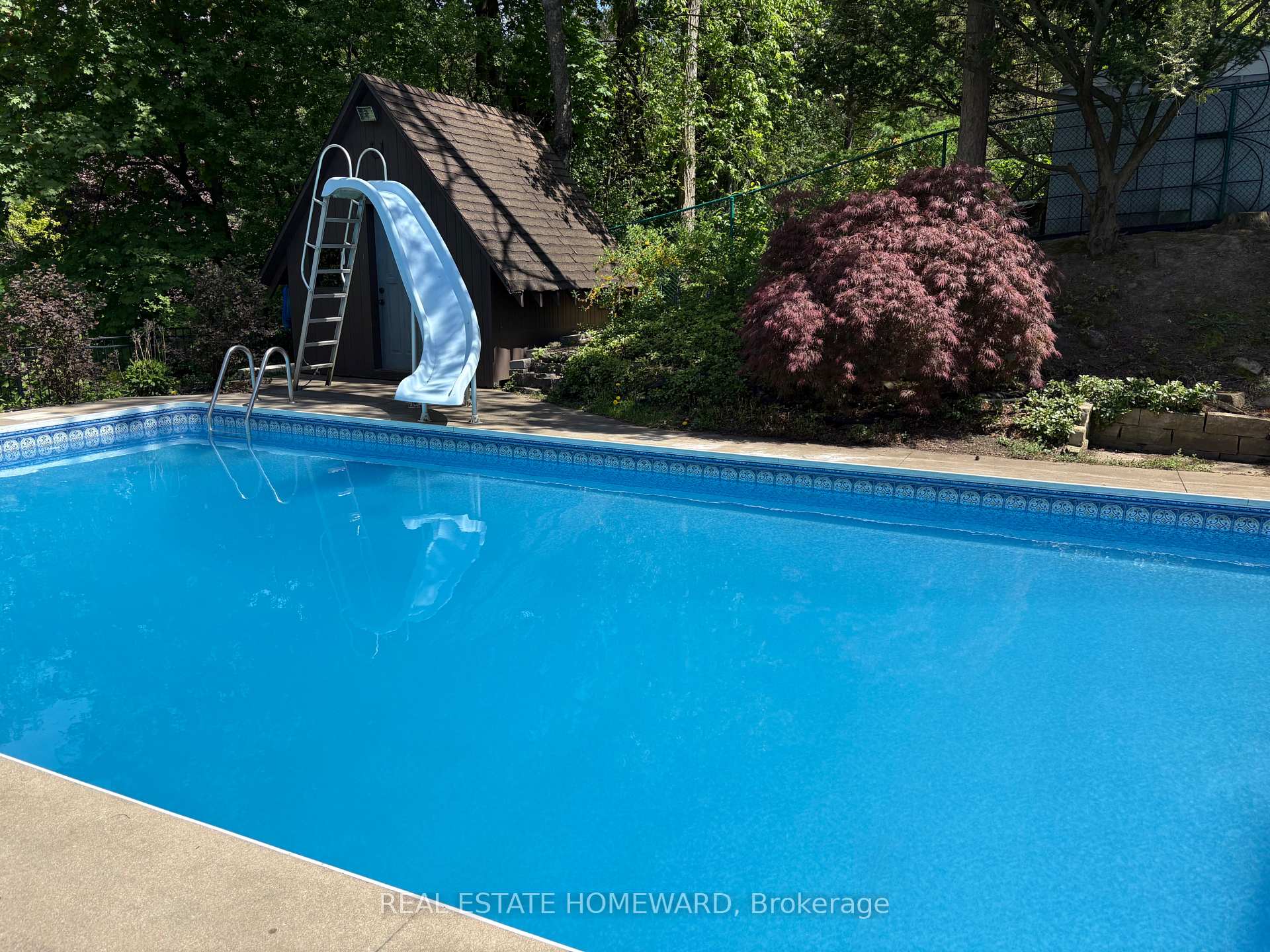 Photo 53 of 63 Cait Court, Hamilton, Ancaster — HOMEH