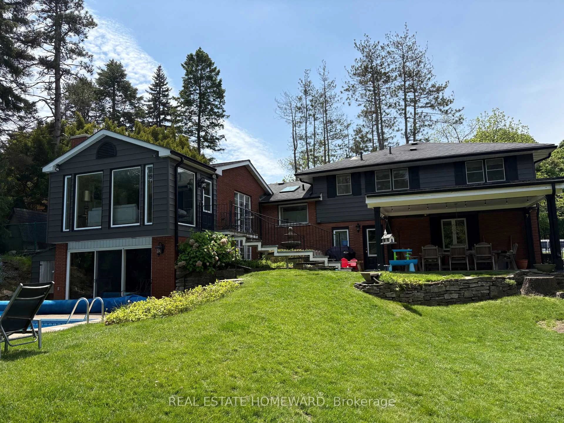 Photo 39 of 63 Cait Court, Hamilton, Ancaster — HOMEH