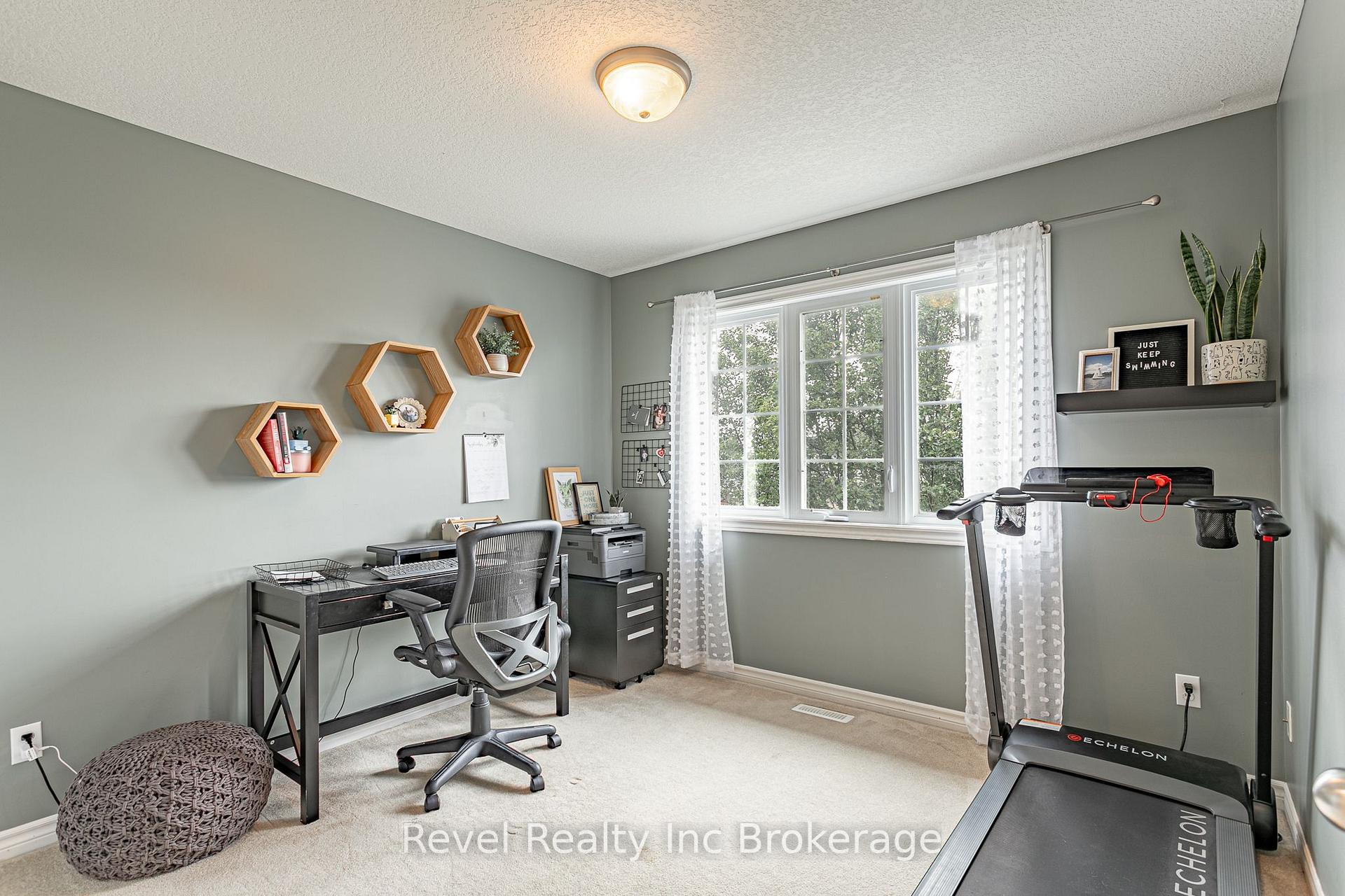 Photo 19 of 53 Kerr Crescent, Ingersoll, Ingersoll - North — HOMEH