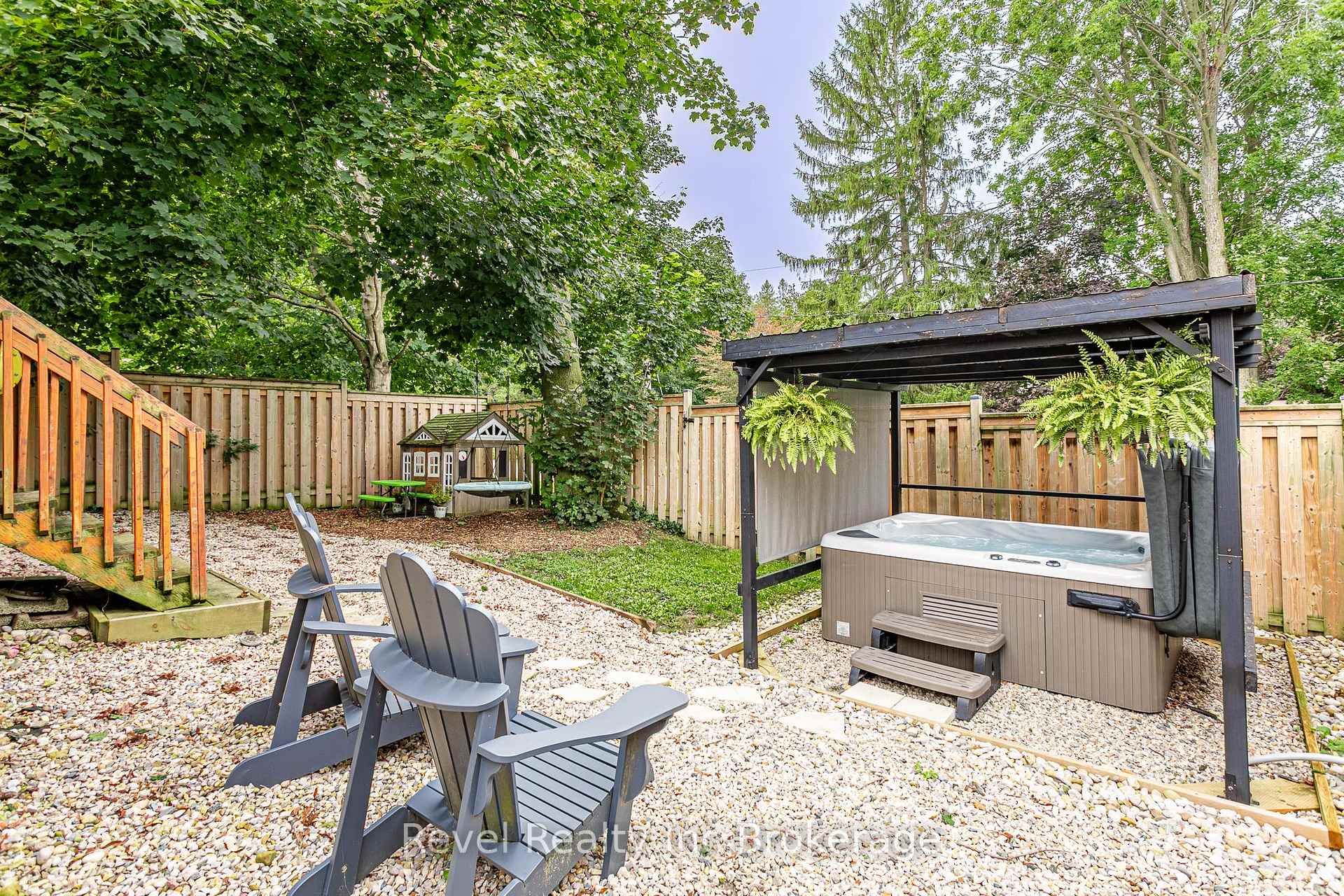 Photo 33 of 53 Kerr Crescent, Ingersoll, Ingersoll - North — HOMEH